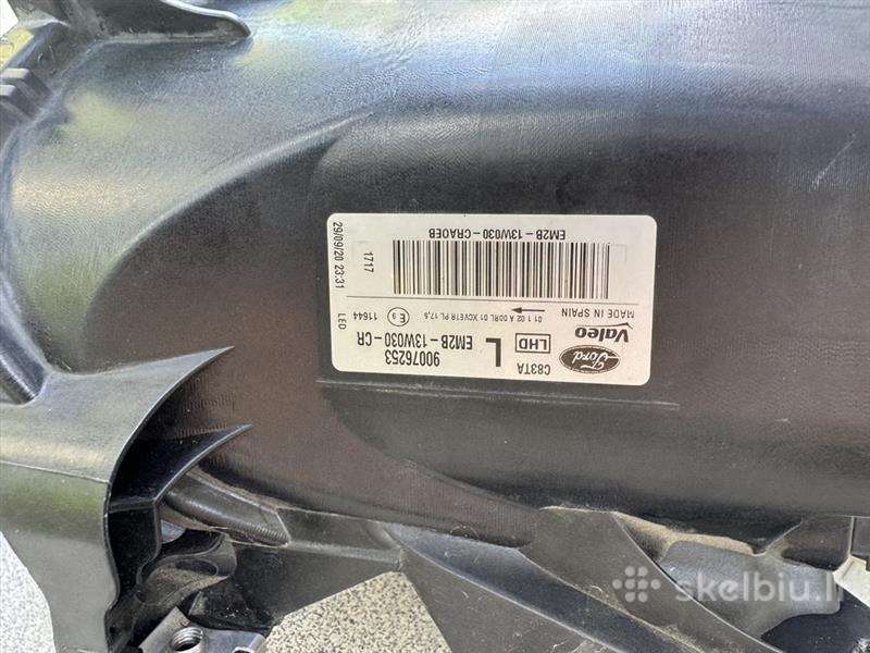 Ford S-MAX lights