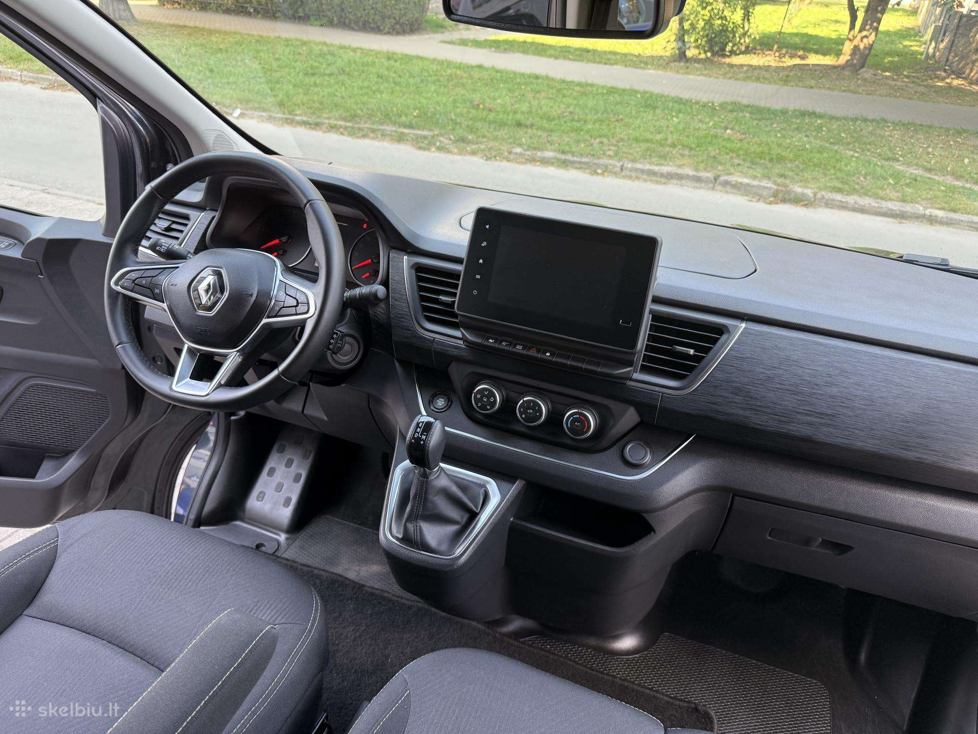 Renault Trafic, passenger minibus