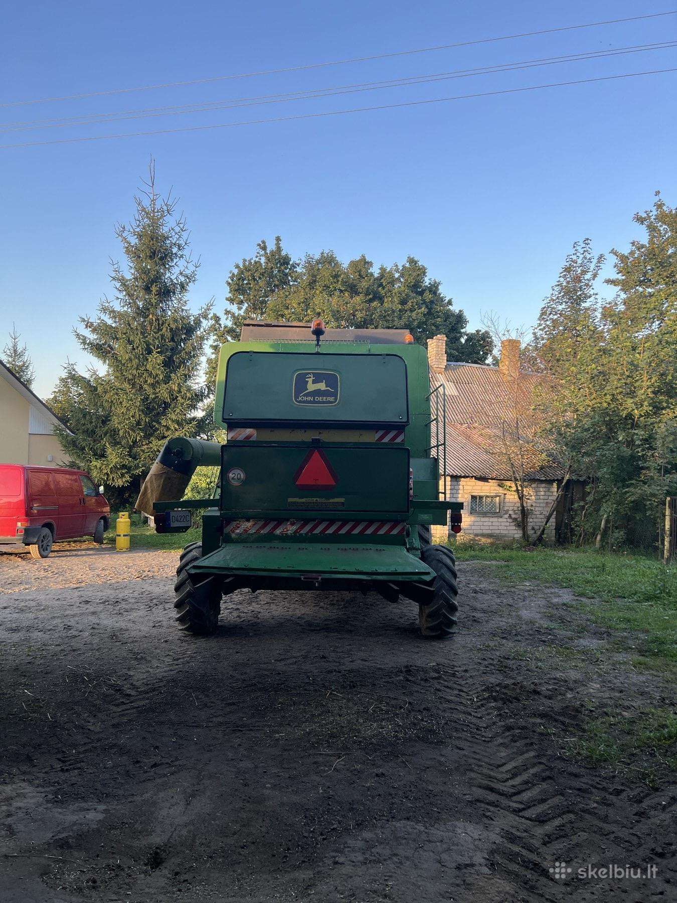 John Deere 1177, combine harvesters