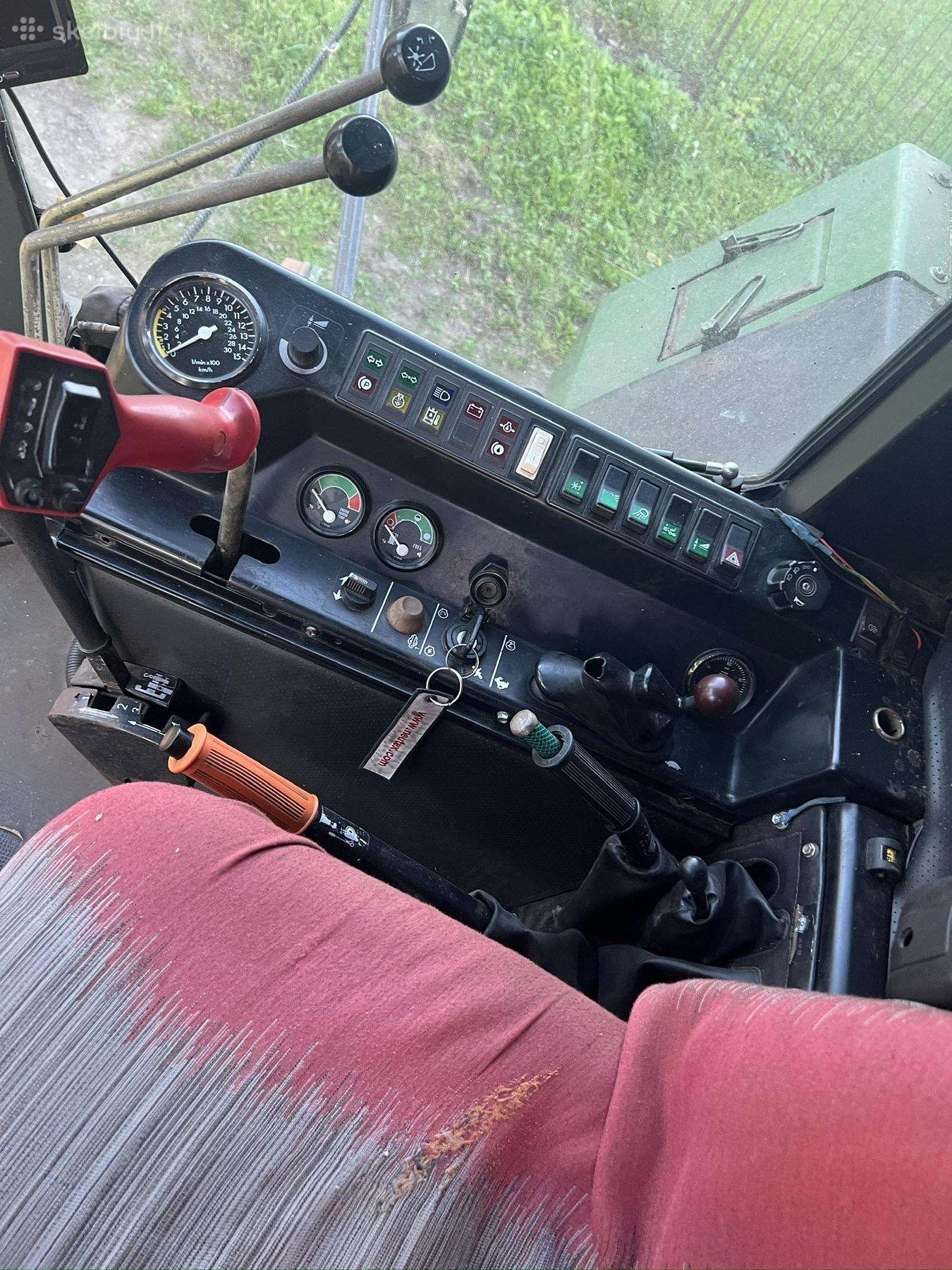 John Deere 1177, combine harvesters