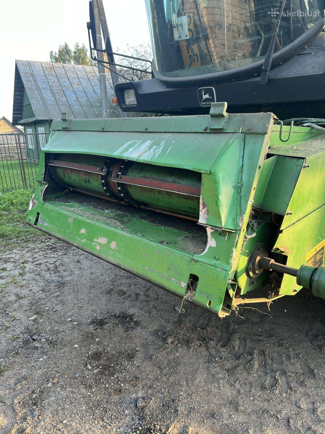 John Deere 1177, combine harvesters