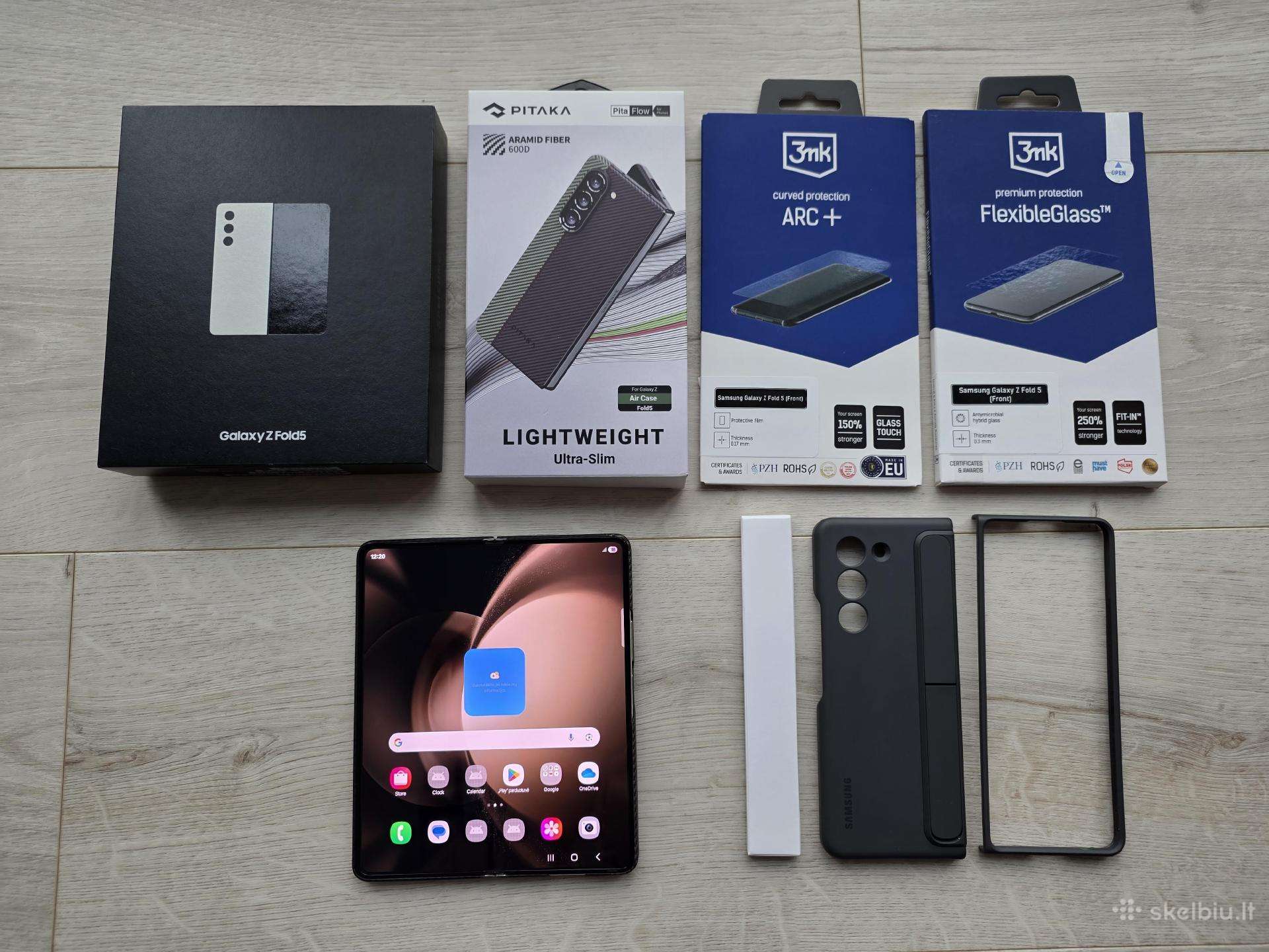 Samsung Z Fold 5 512 GB / 12gb RAM