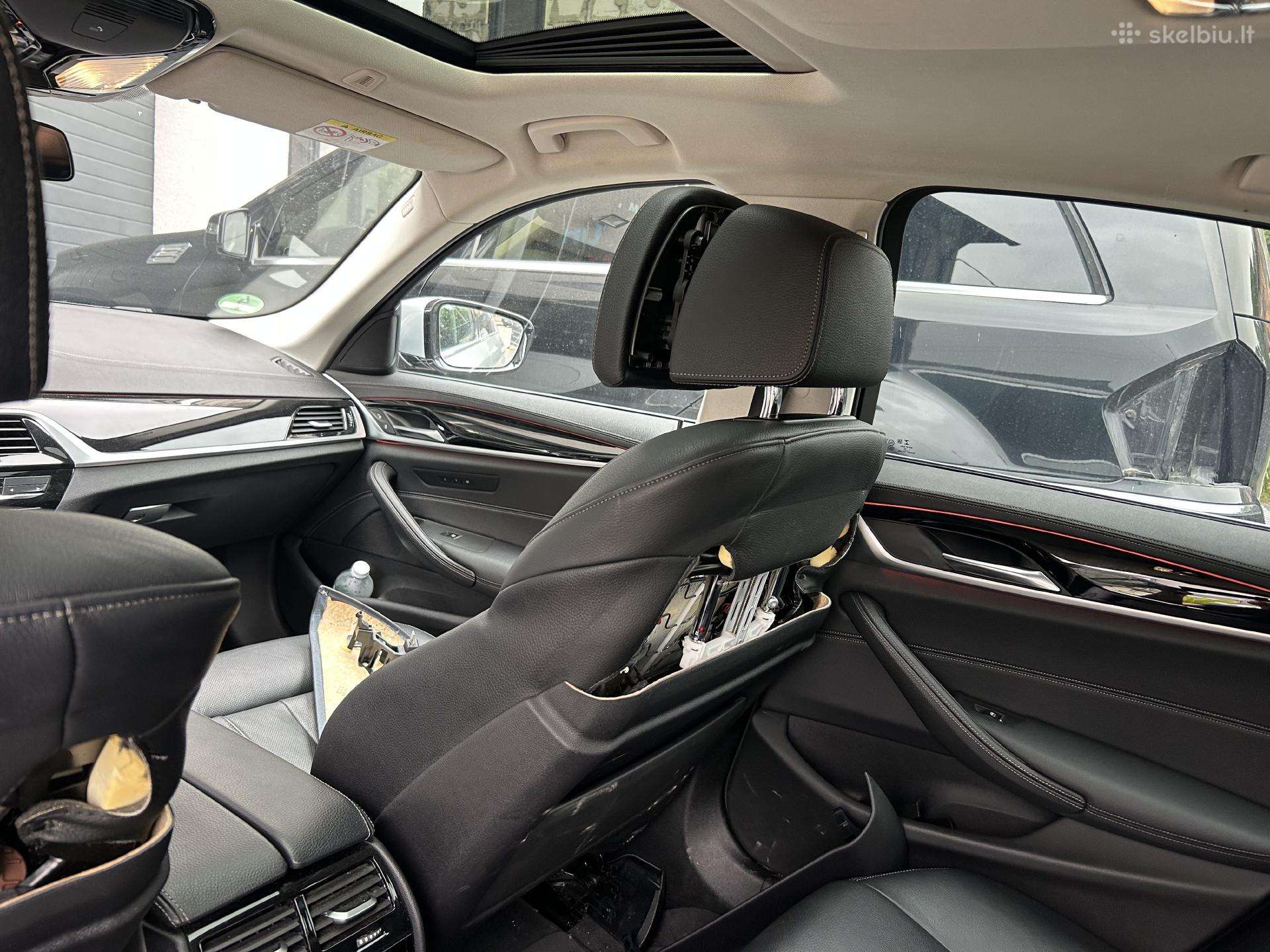 Auto panelių, pagalvių, saugos diržų restauravimas