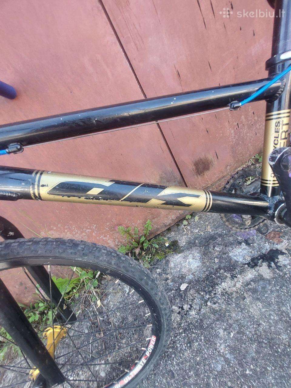 Parduodu 7 kg aliumininį BMX dviratį. Kaina: 130 e
