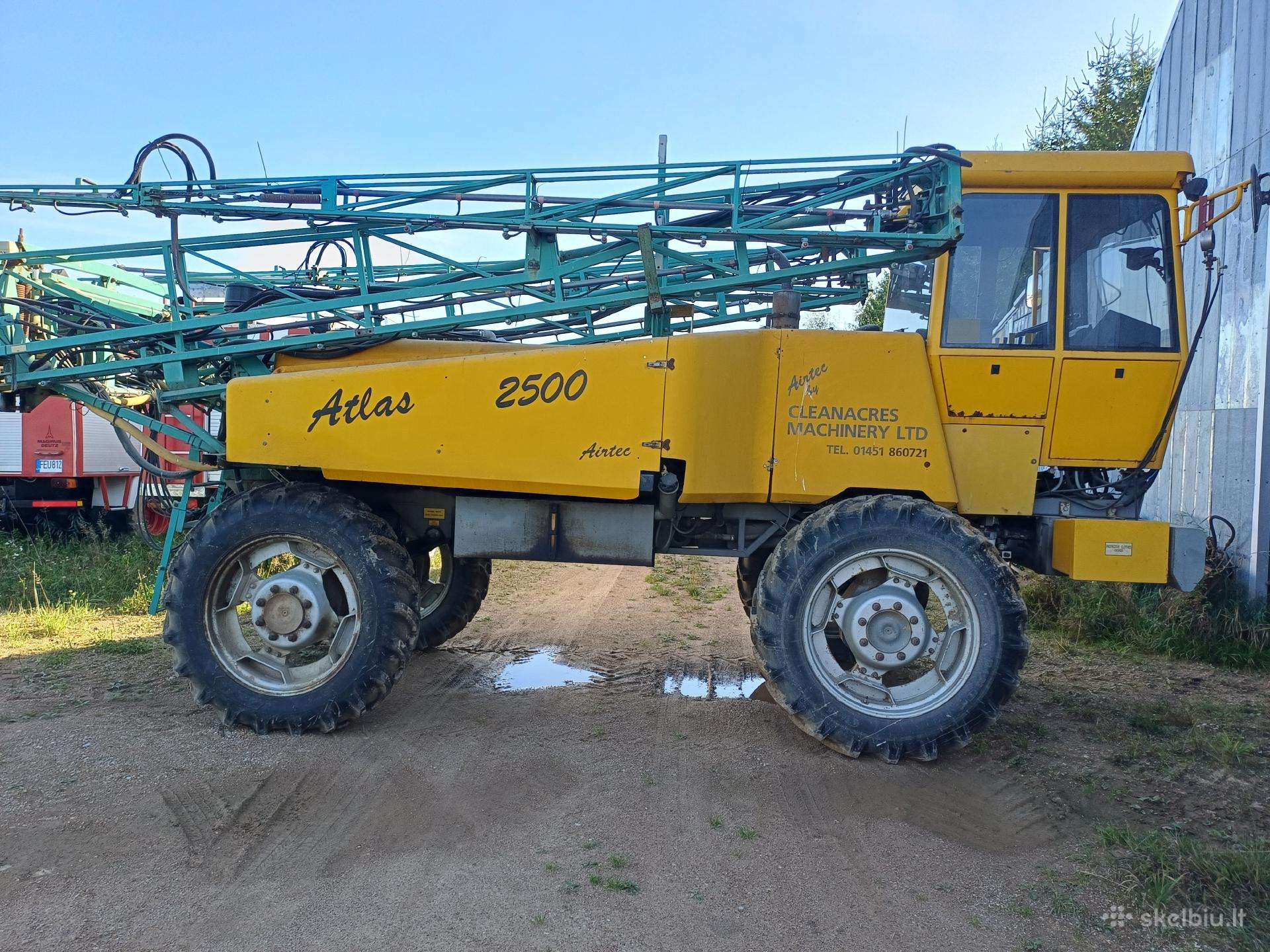 Atlas 2500, sprayers