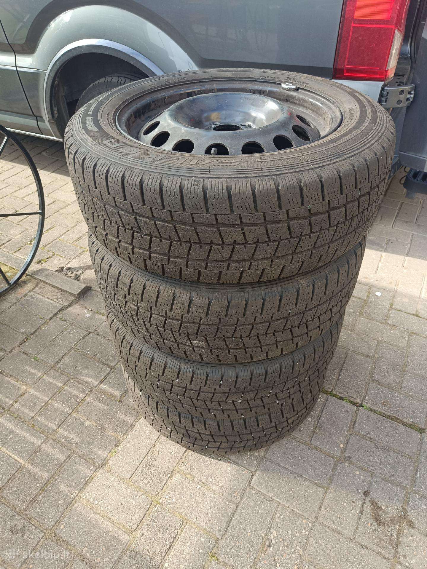 Falken, зимние 215/60 R17