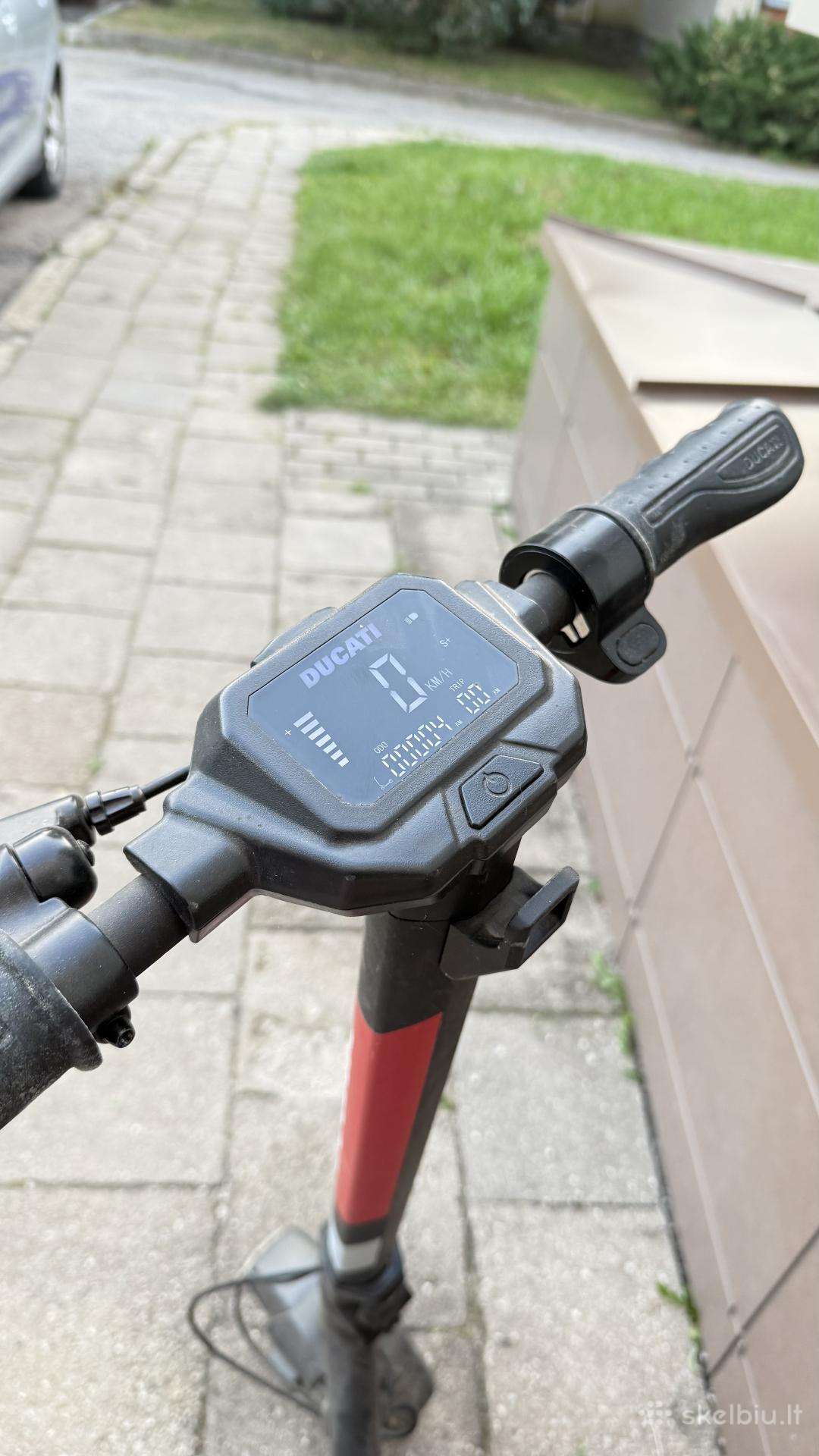 Electric scooter Ducati