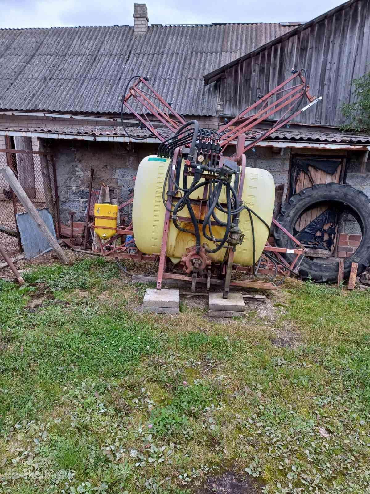 Dronningborg 1600, combine harvesters