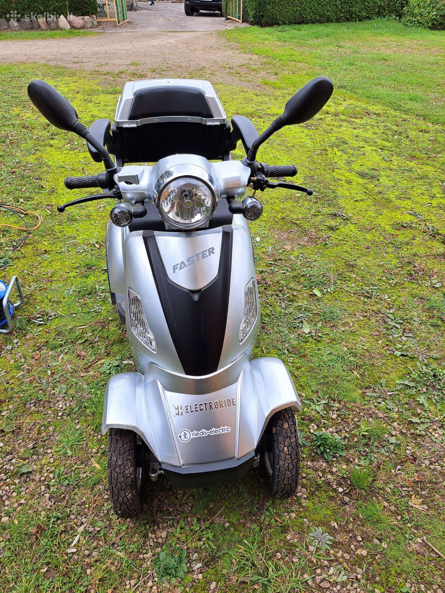 -Kita- -kita-, atv / quad