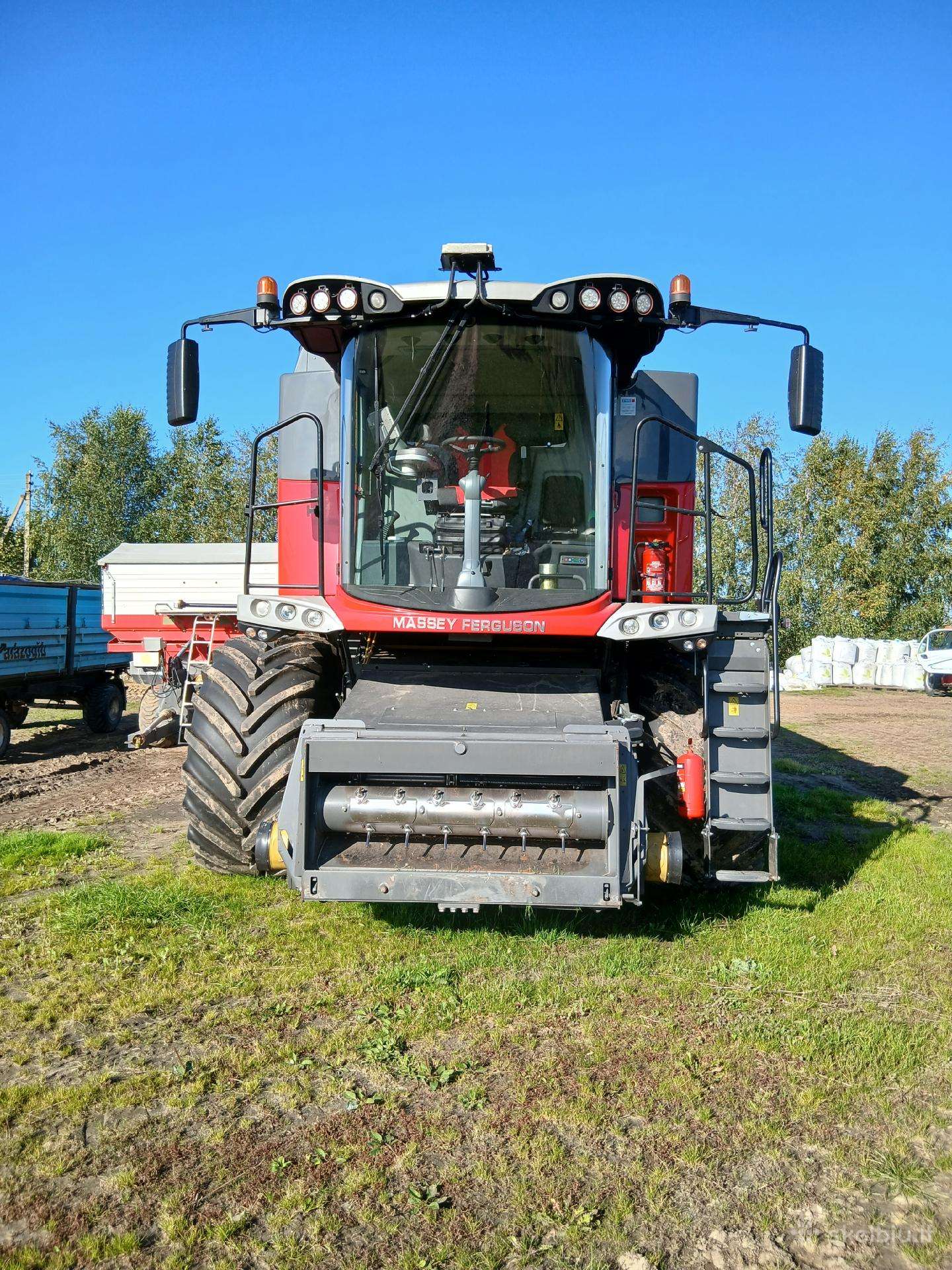 Massey Ferguson 7370, комбайны