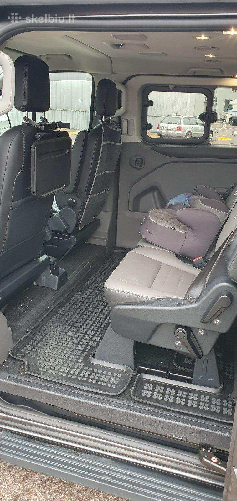 Ford Tourneo Custom, passenger minibus