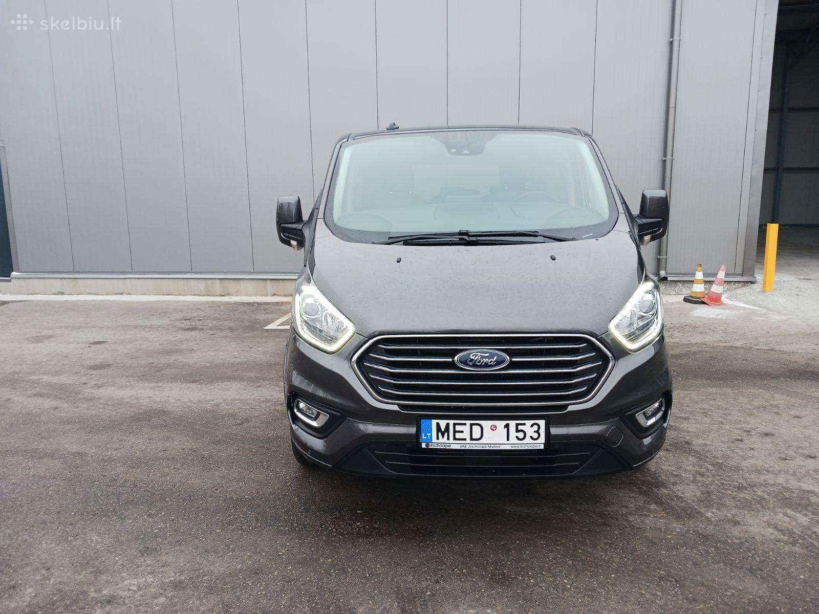 Ford Tourneo Custom, passenger minibus