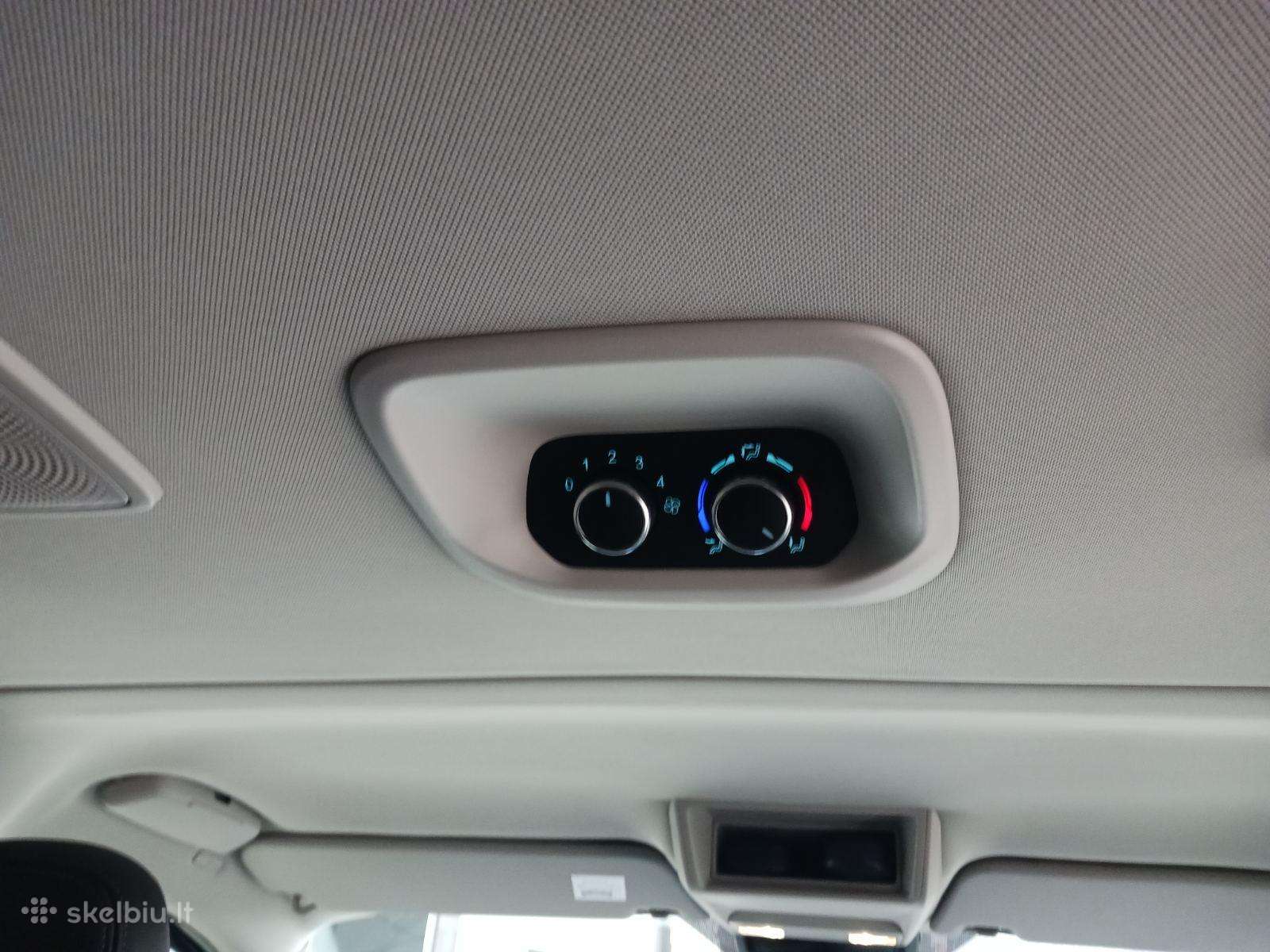 Ford Tourneo Custom, passenger minibus