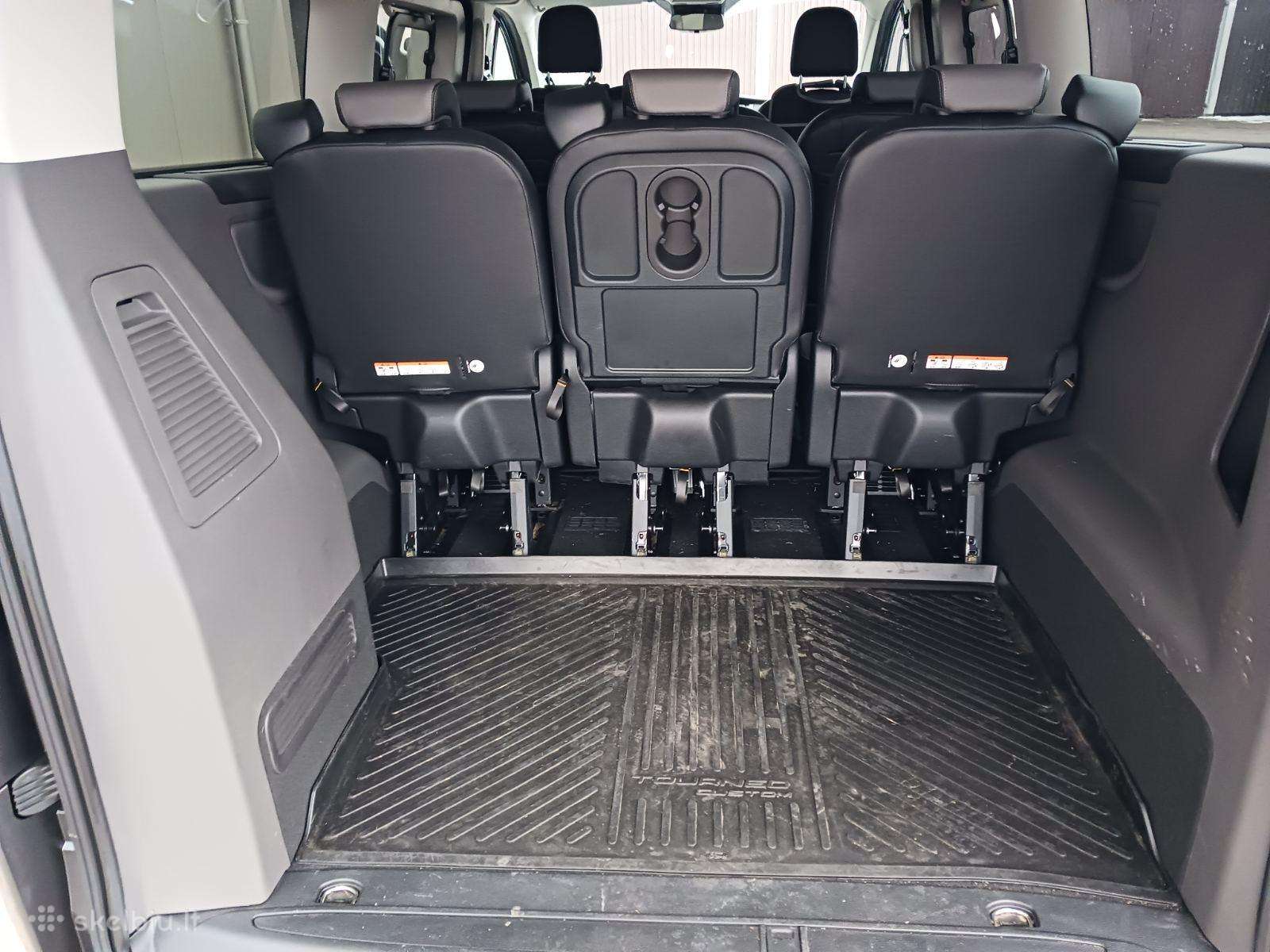 Ford Tourneo Custom, passenger minibus