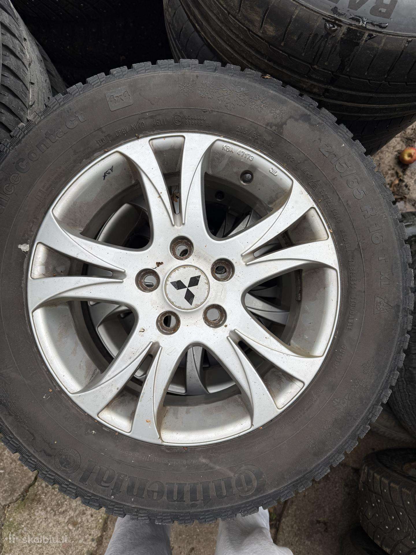 Mitsubishi asx ratai su zieminem padangom r16