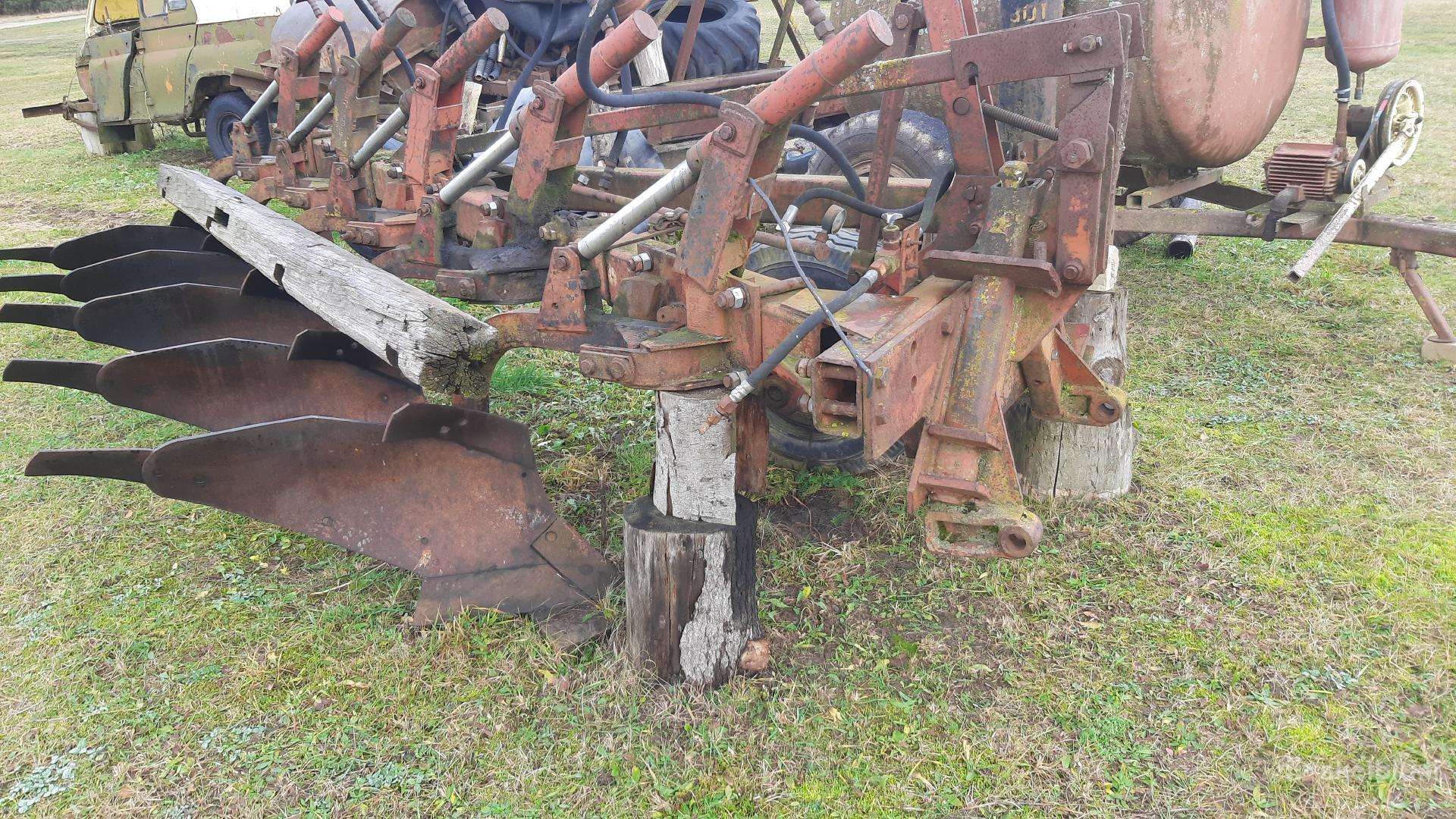 XTZ, tractors