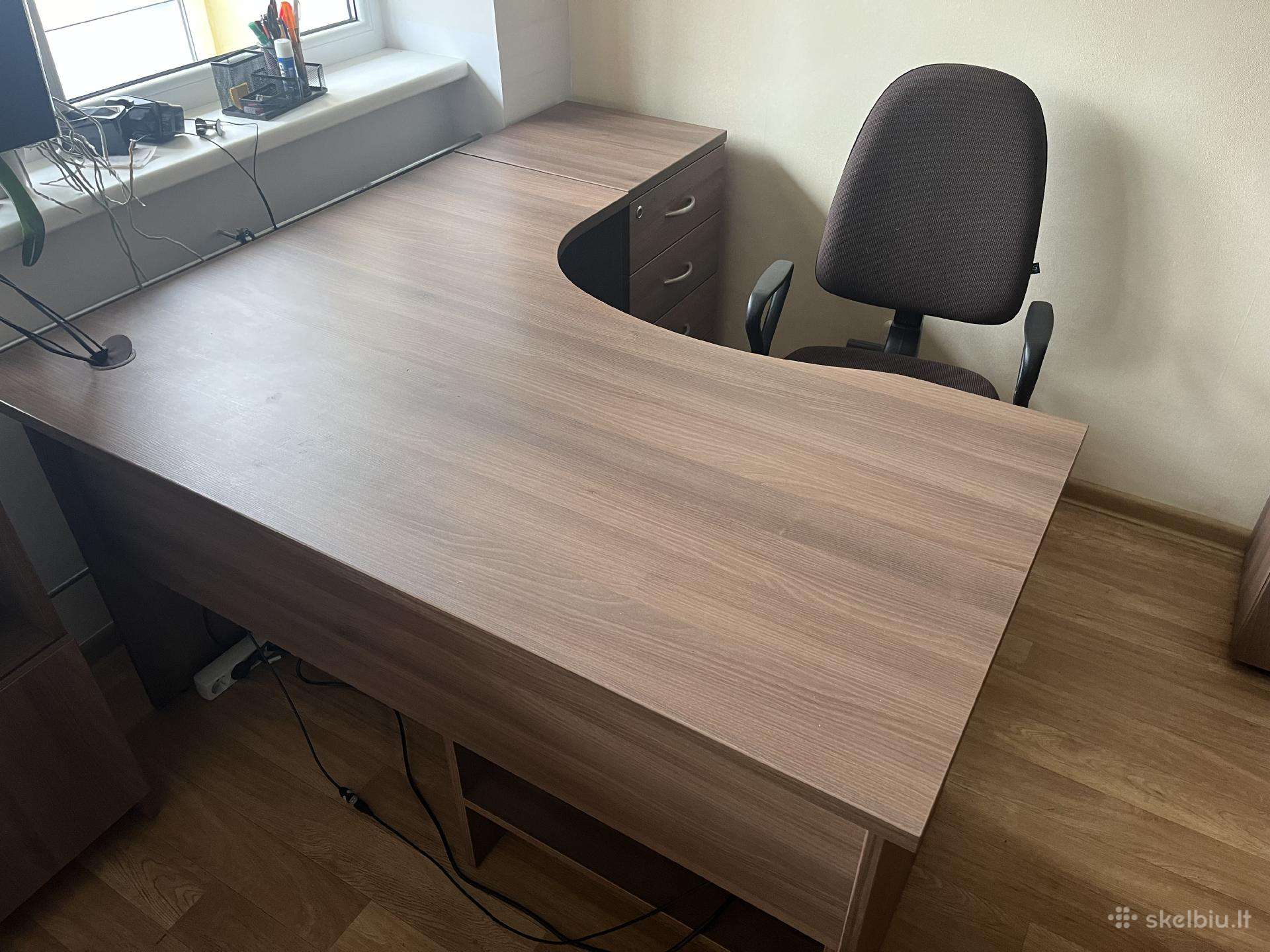 Biuro baldai