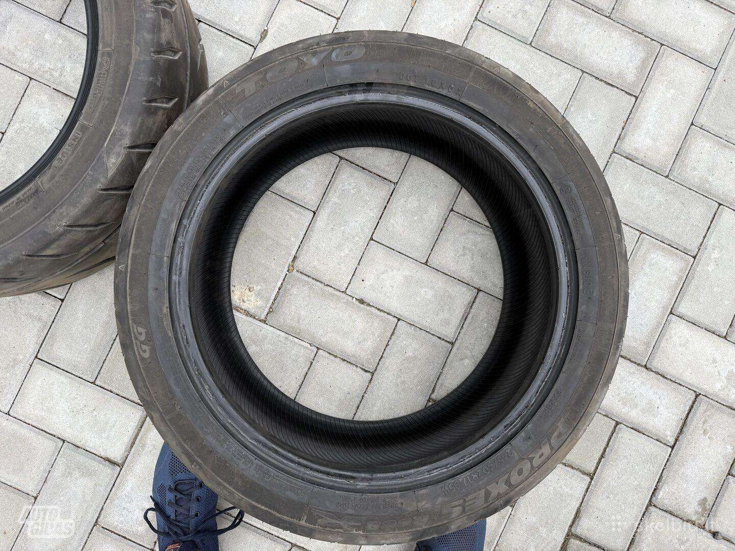 Toyo, summer 245/40 R17
