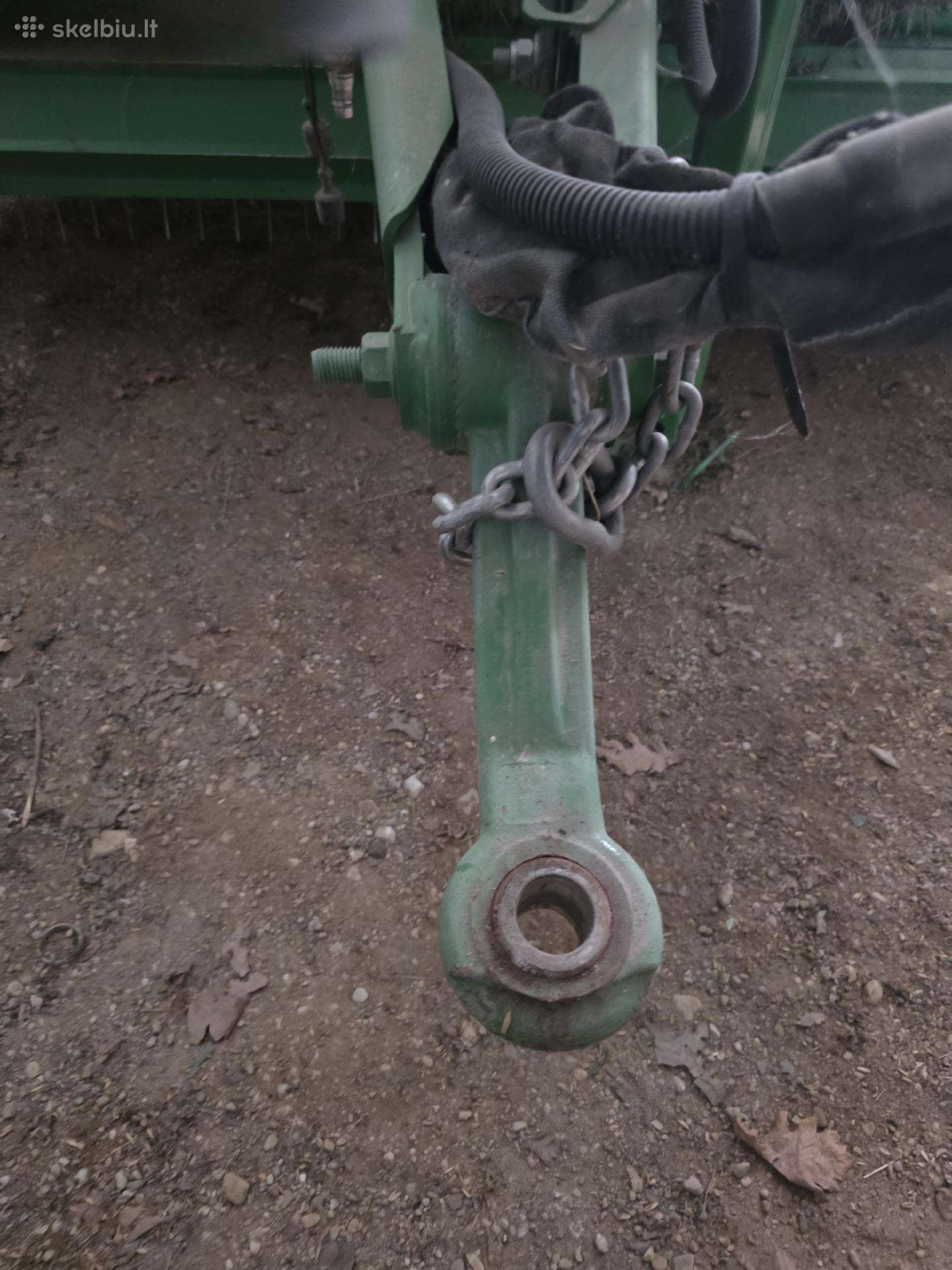 John Deere 854, прессы