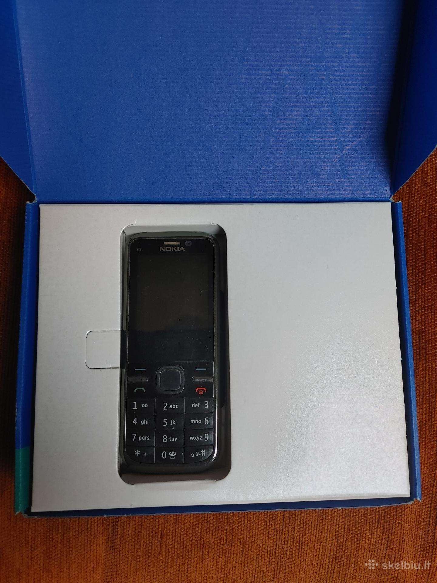 Telefonai Nokia C5 ir Nokia 220, Philips Aloris