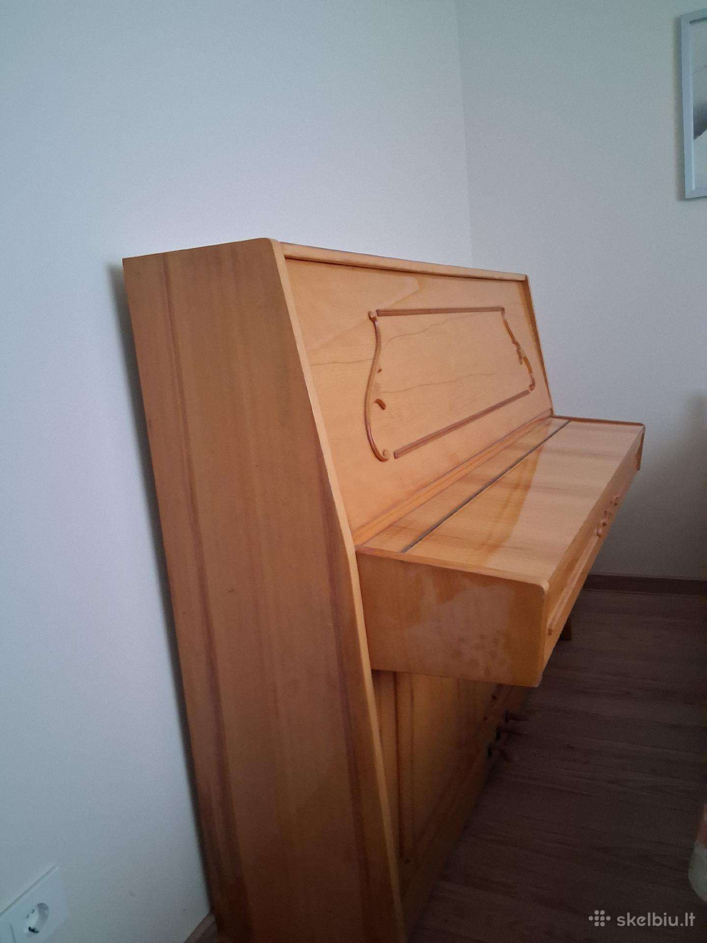 Pianinas „ukraina“