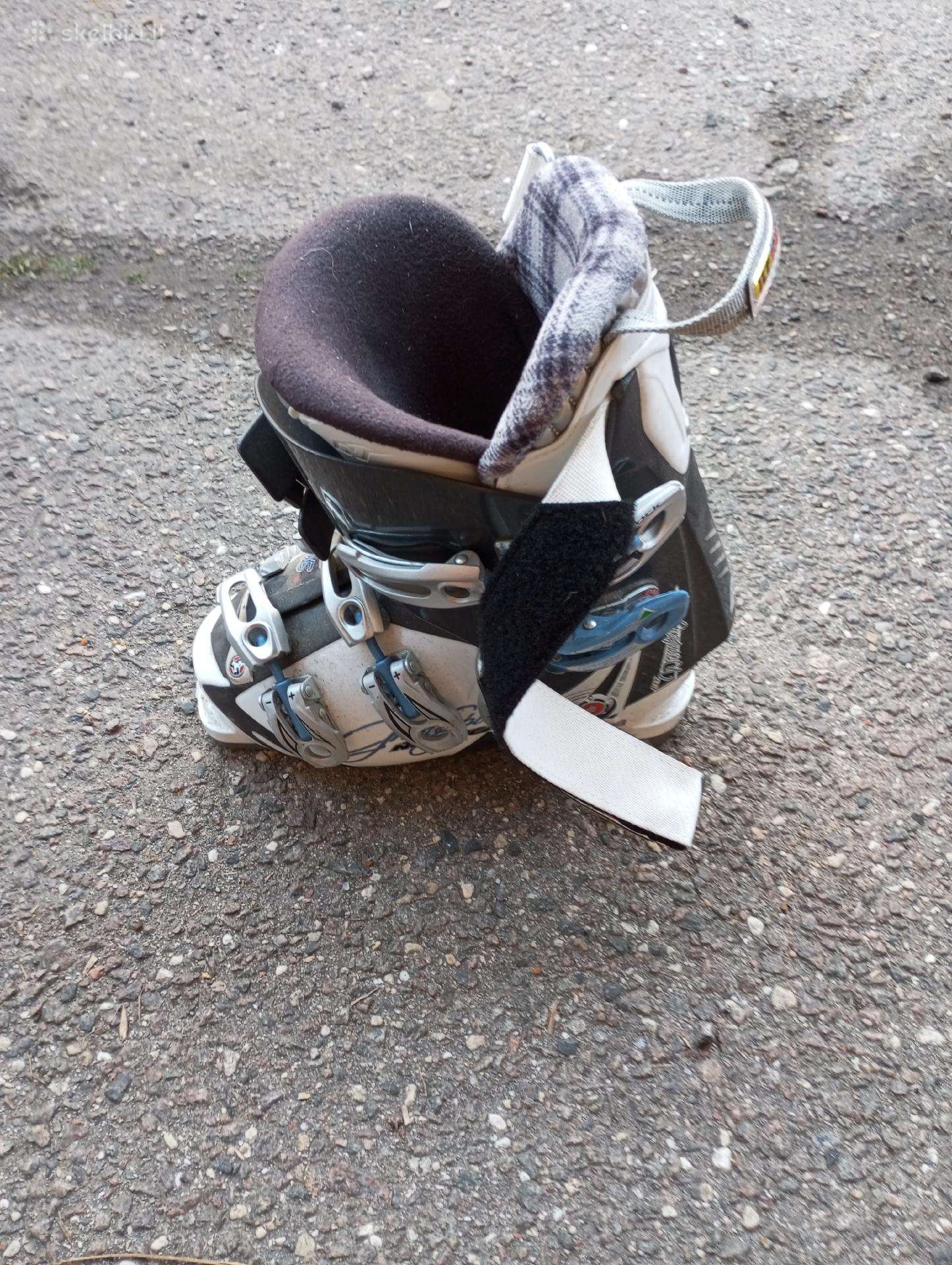 Nauji kalnų slidinėjimo batai