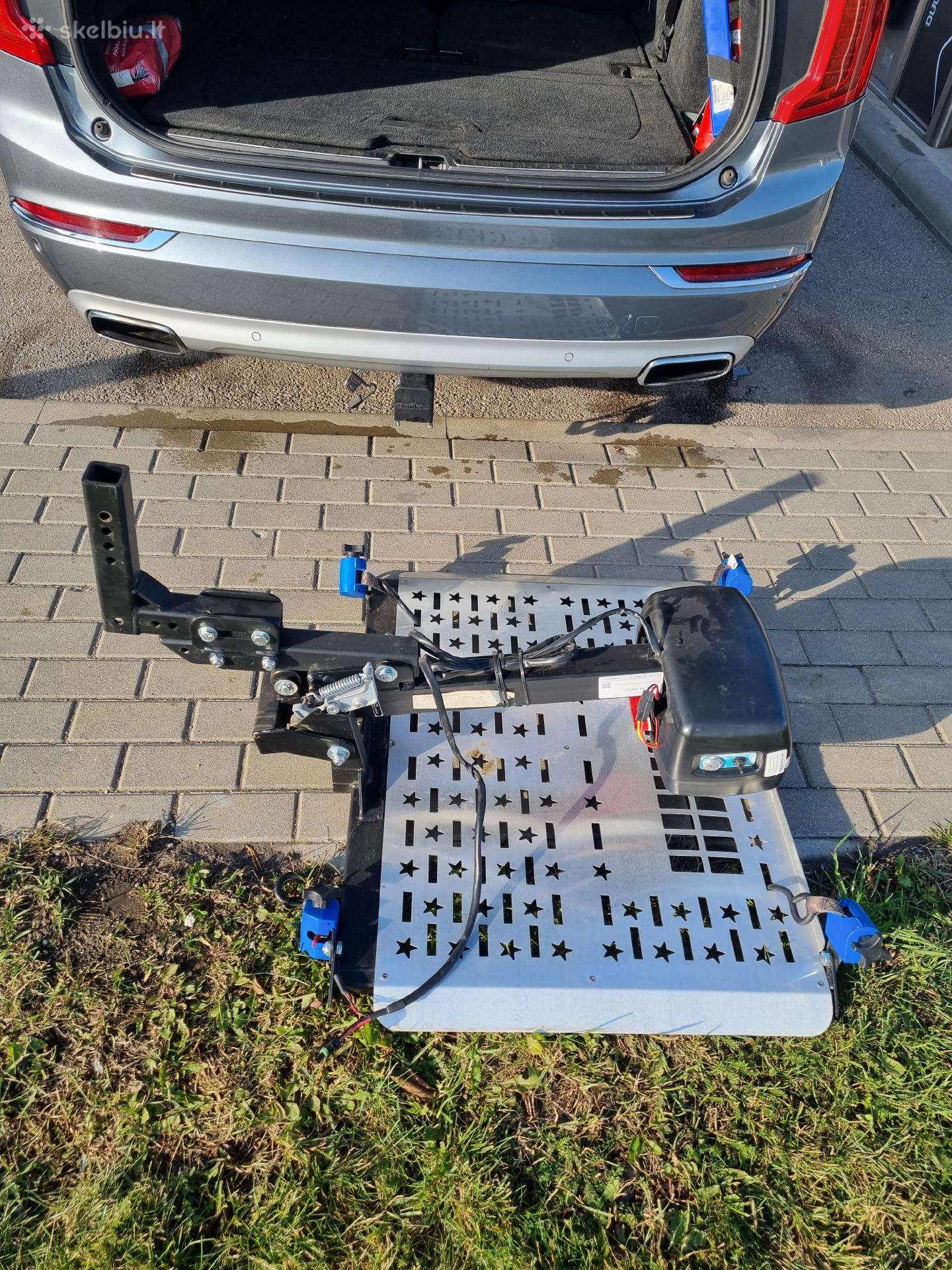 Universal Power Chair Lift, modelis AL-500-12 kelt