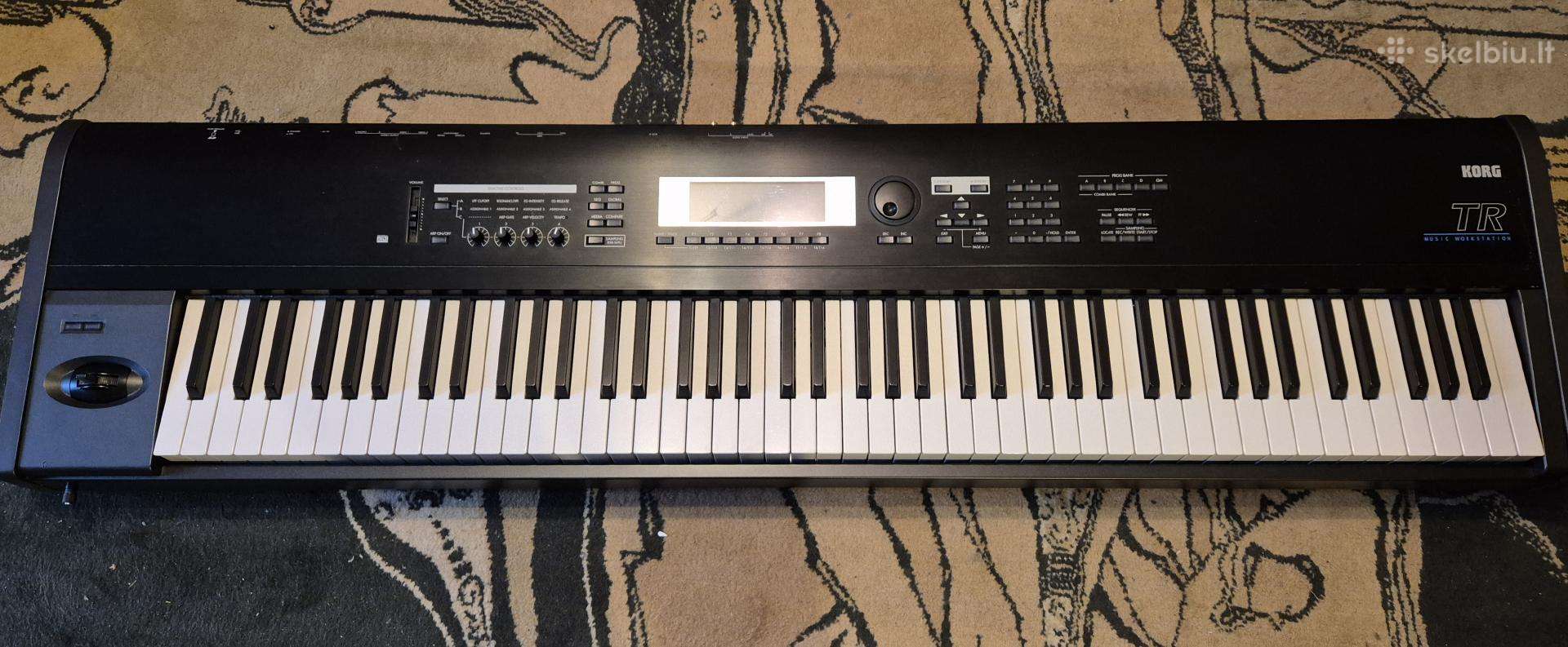 Korg Tr88