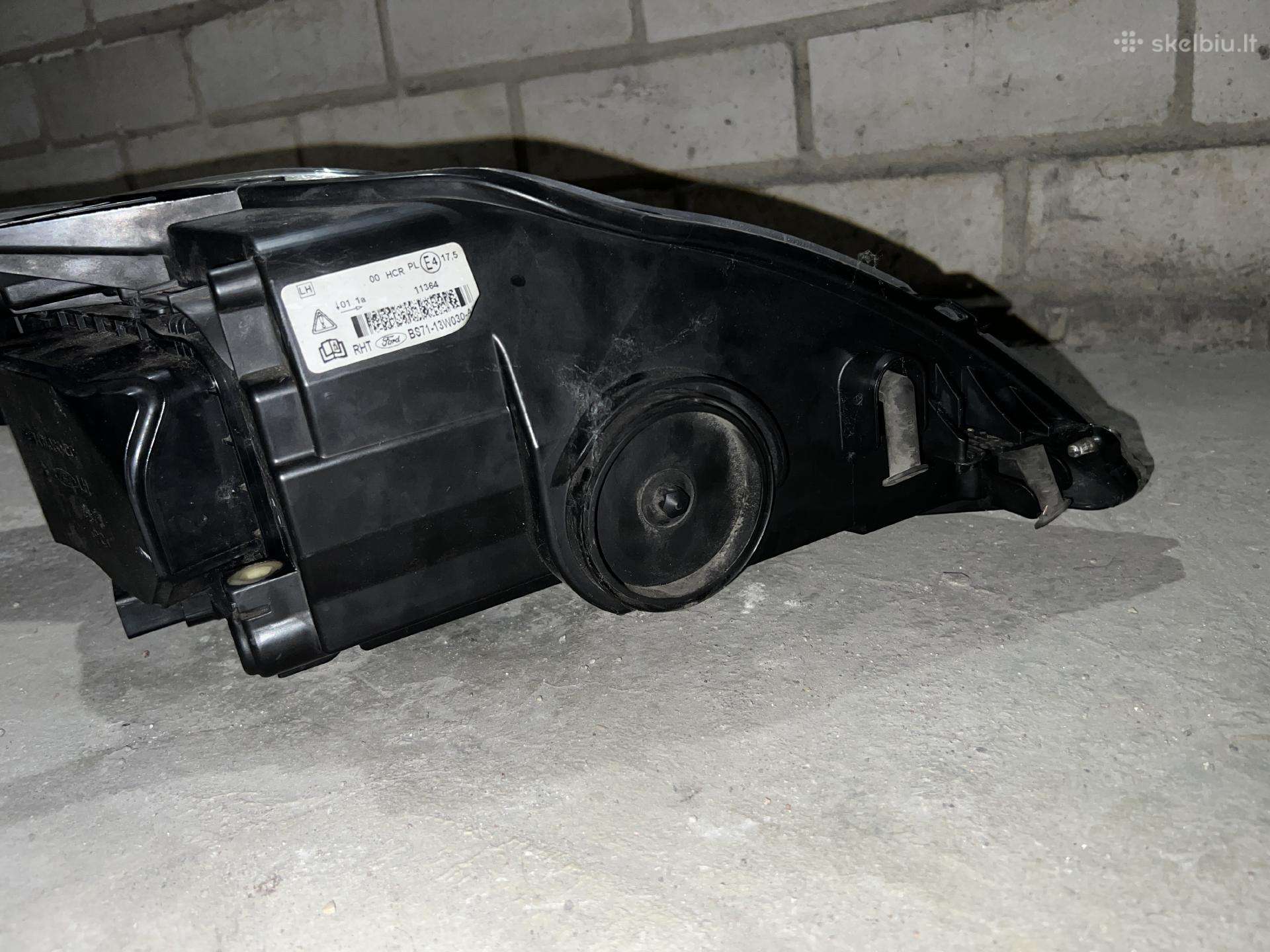 Ford Mondeo žibintai
