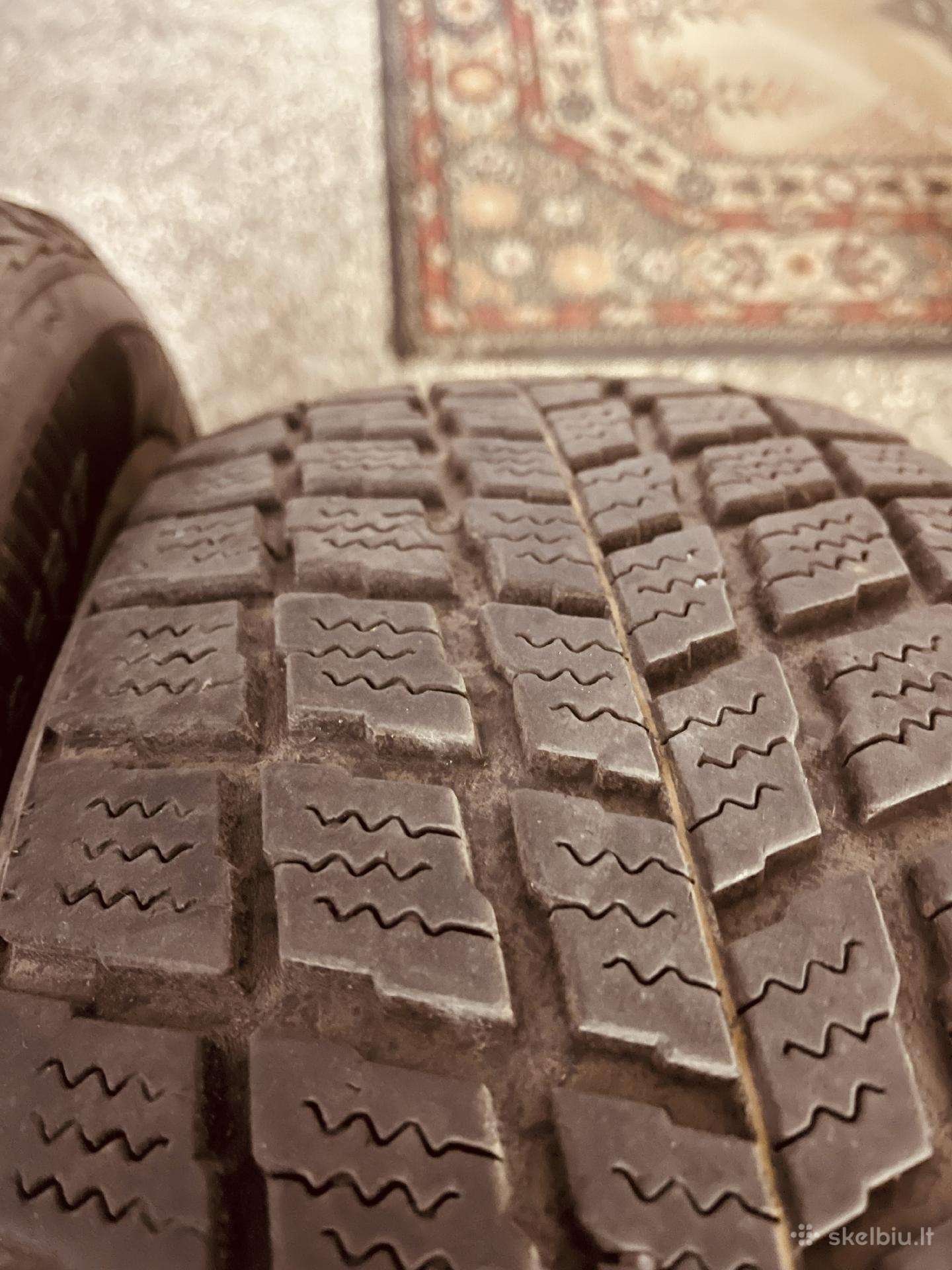 Roadstone, winter 235/65 R17