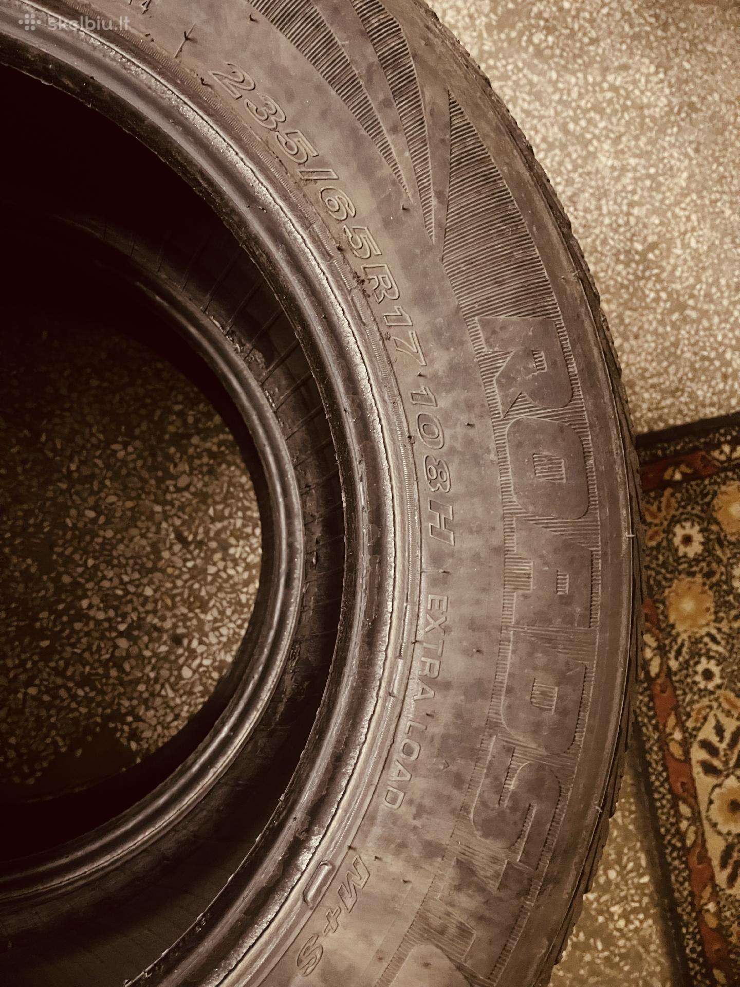 Roadstone, winter 235/65 R17