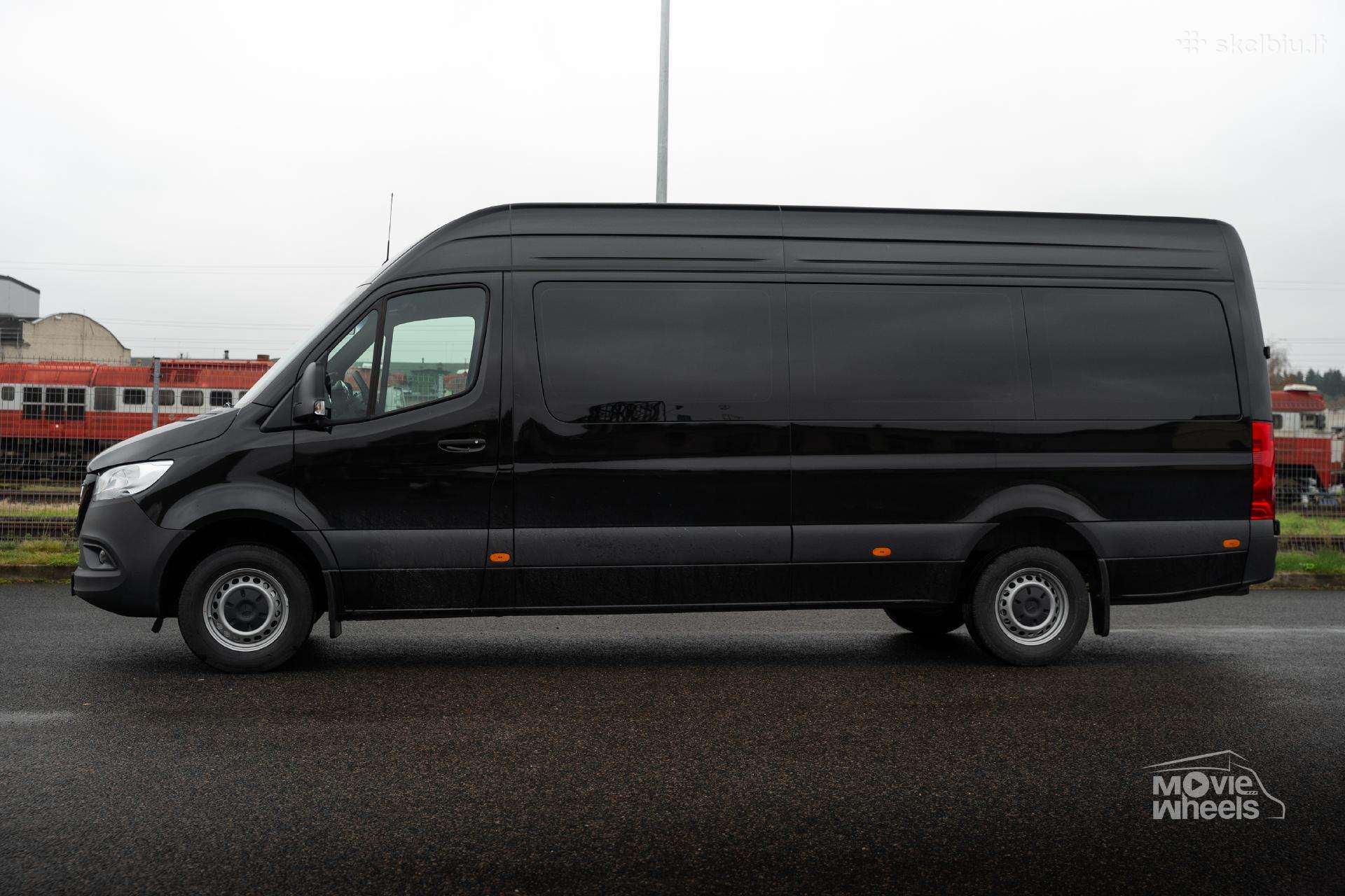 Mercedes-Benz Sprinter, passenger minibus