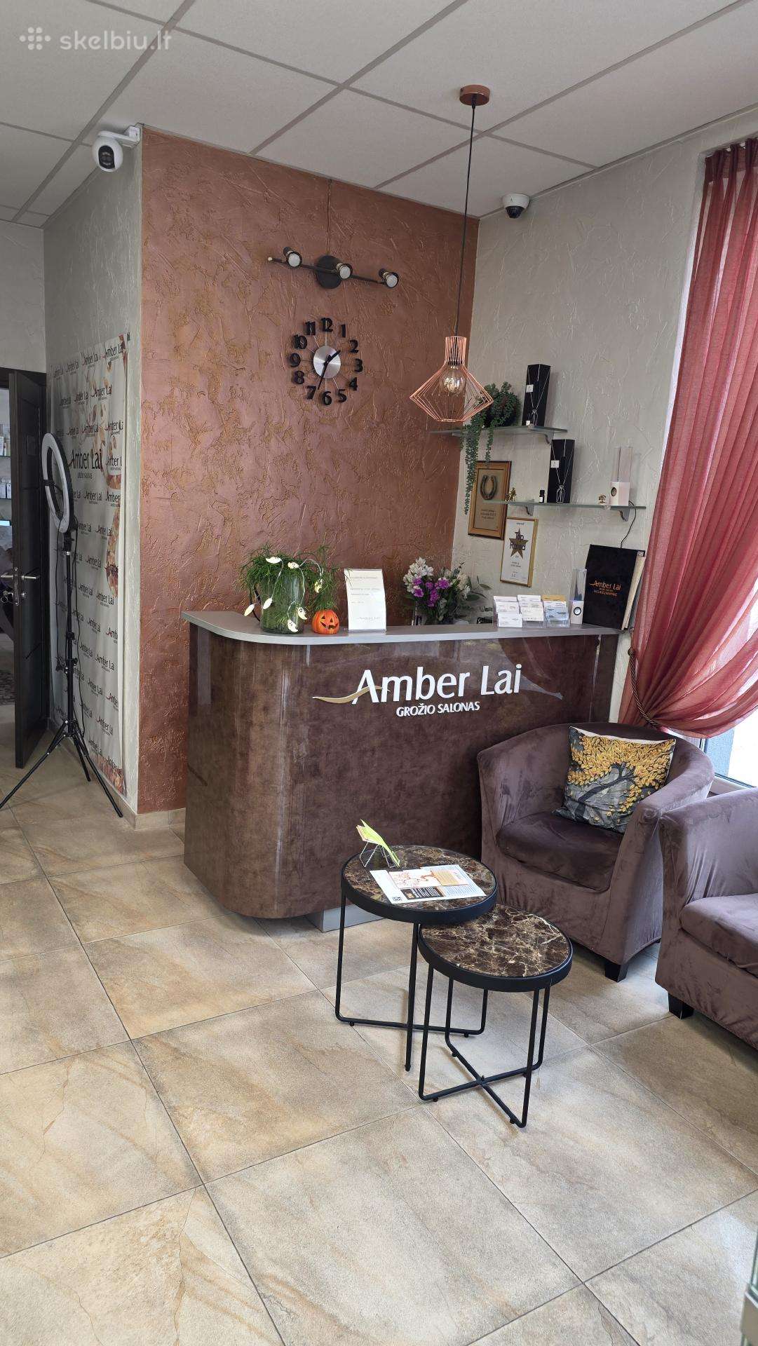 Siūlom darbą masažuotojai Kaune Amberlai salone