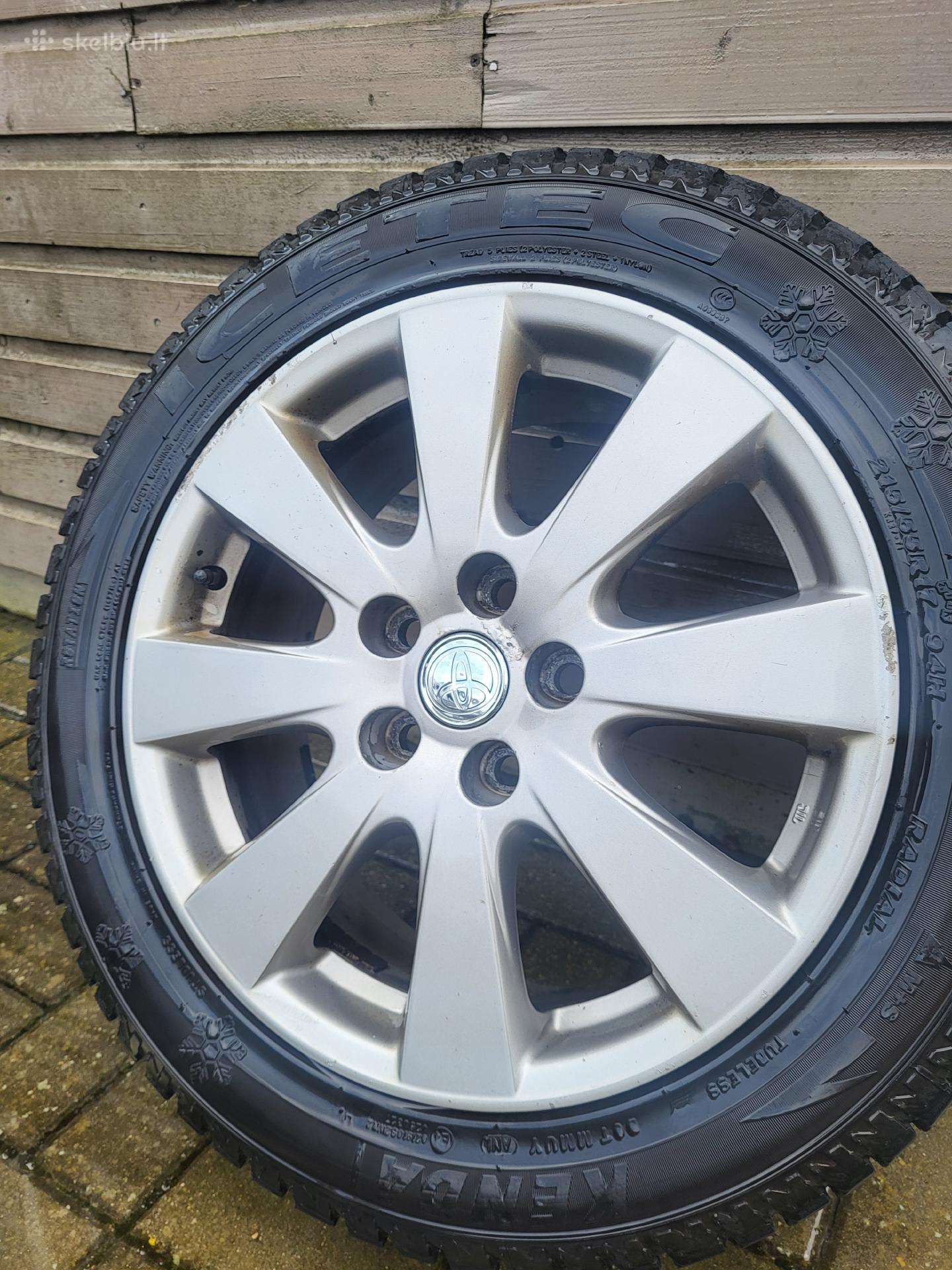 Padangos su ratlankiais 215/55 R17