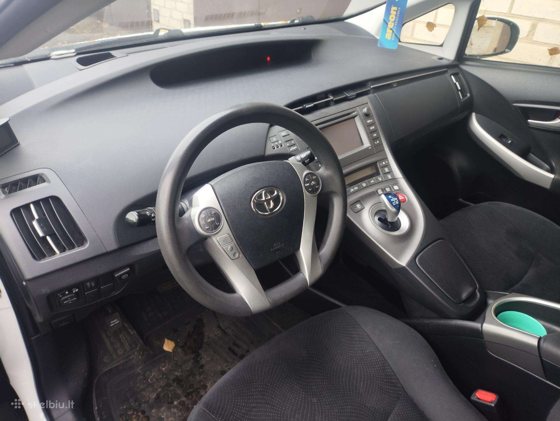 Toyota Prius, hatchback