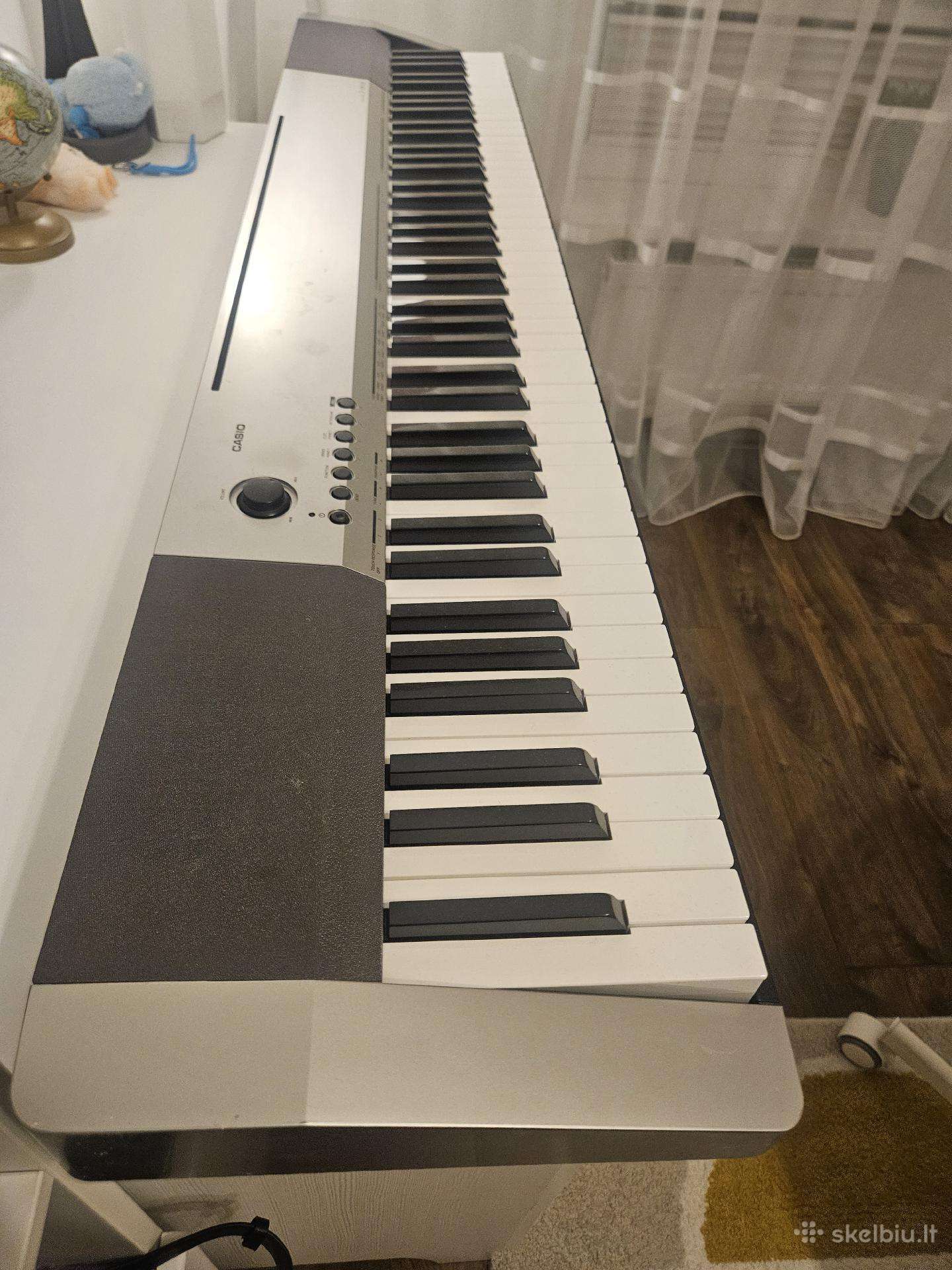 Parduodamas sceninis pianinas casio-cdp 130