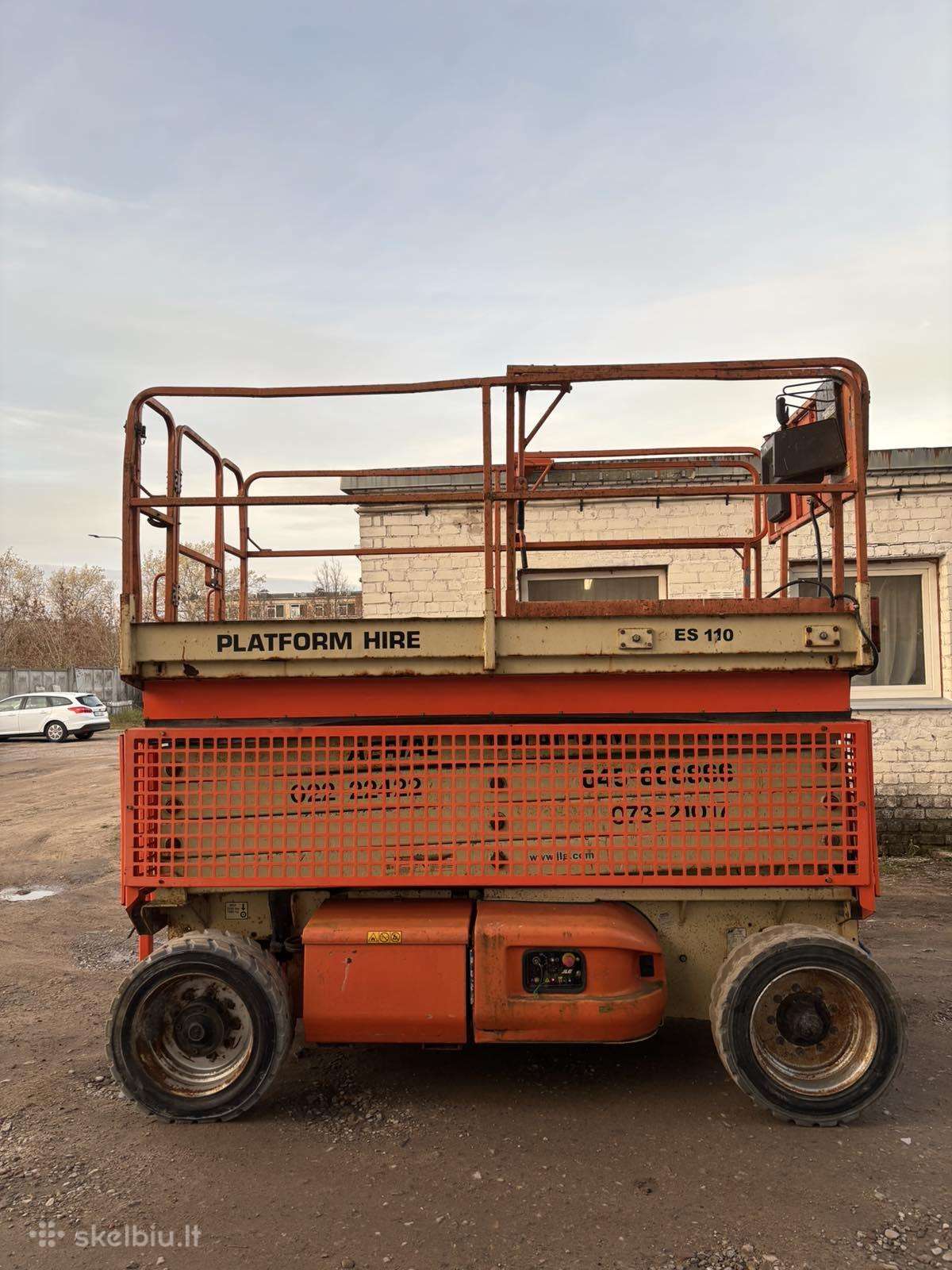 JLG M4069, scissor lift