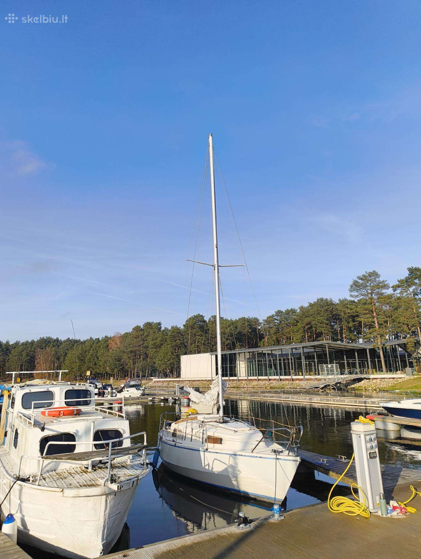 Arabesque 24, keelboats