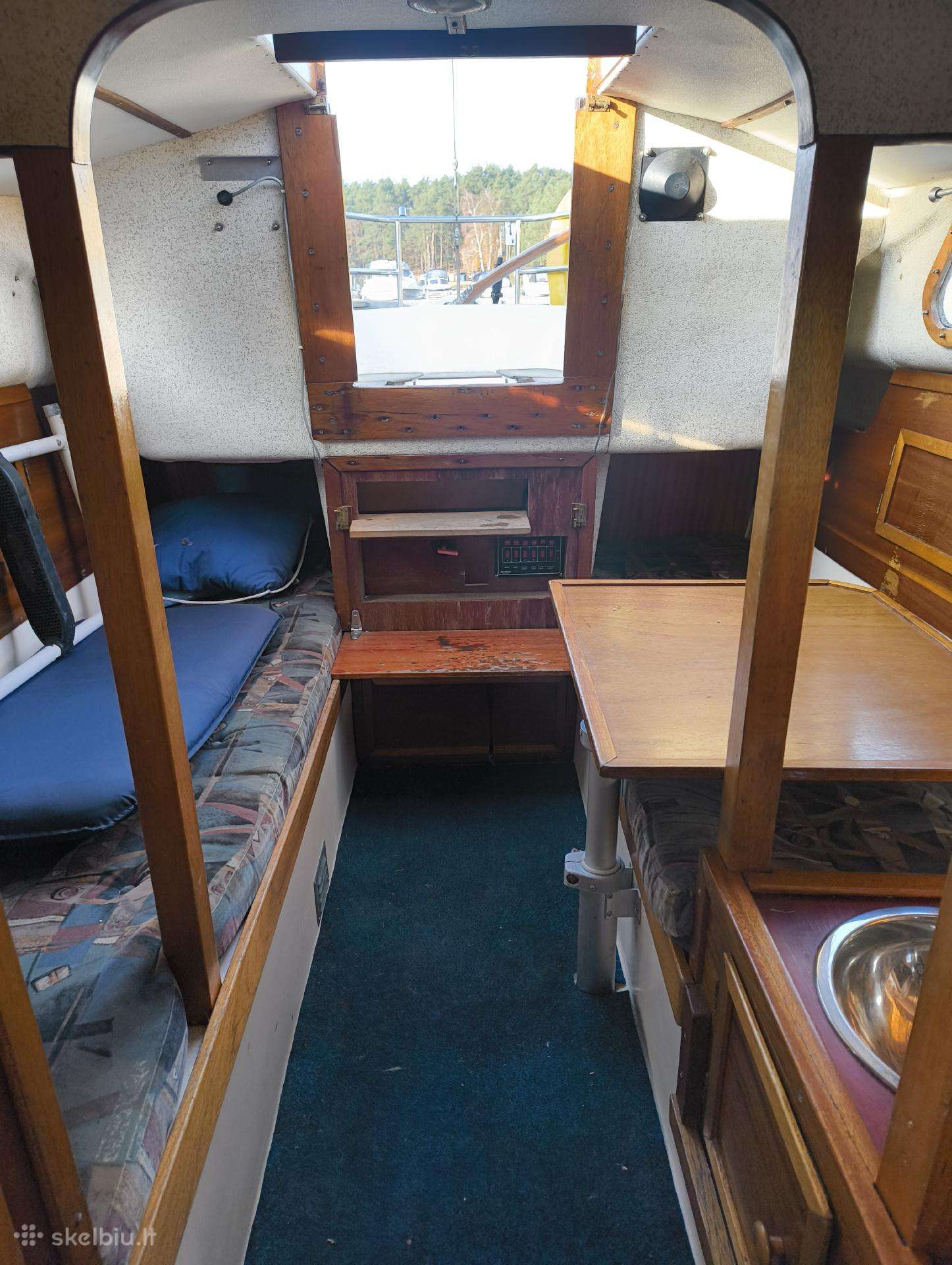 Arabesque 24, keelboats