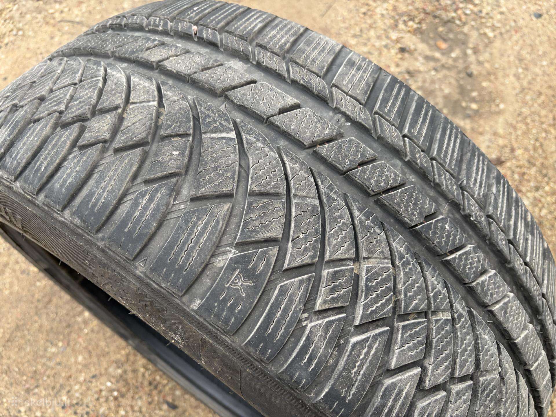 Kumho, winter 245/45 R19