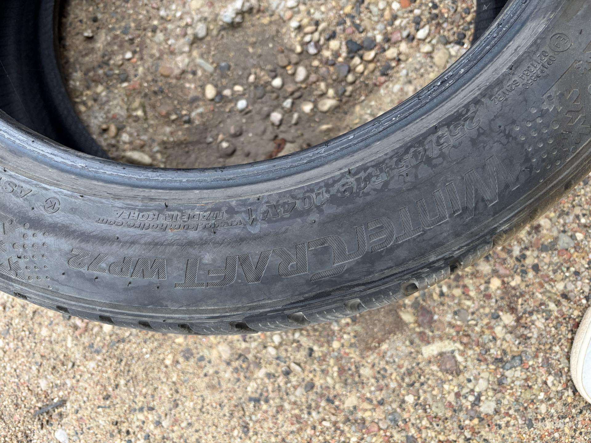 Kumho, winter 245/45 R19