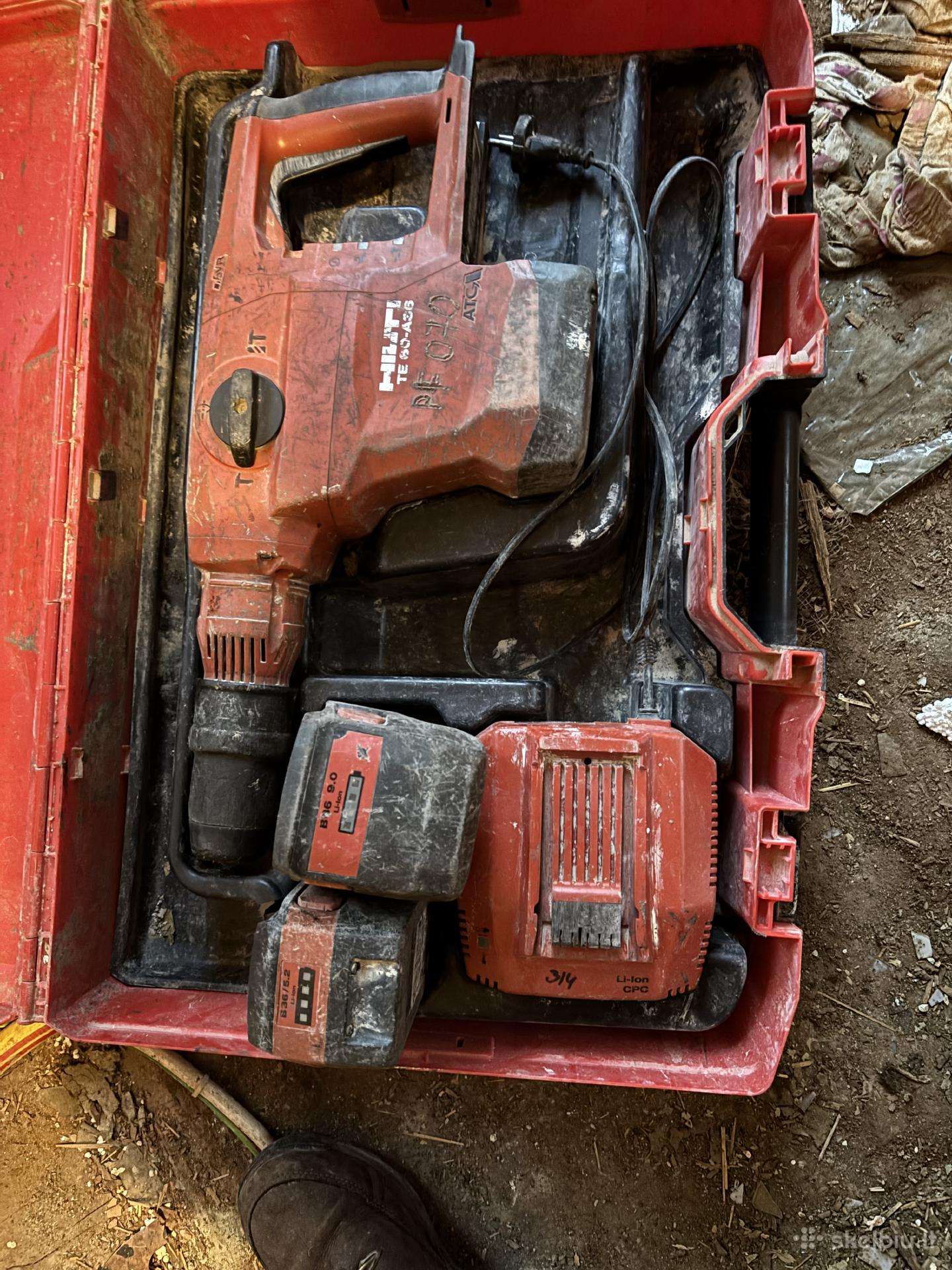 Hilti akumuliatorinis parfuratorius