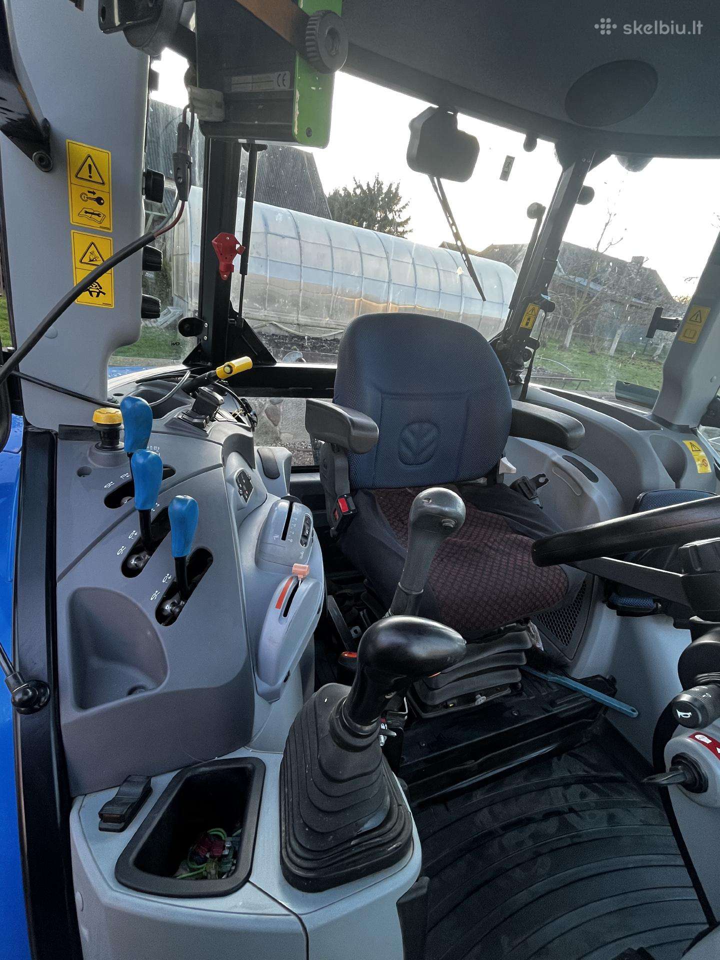 New Holland 115, tractors