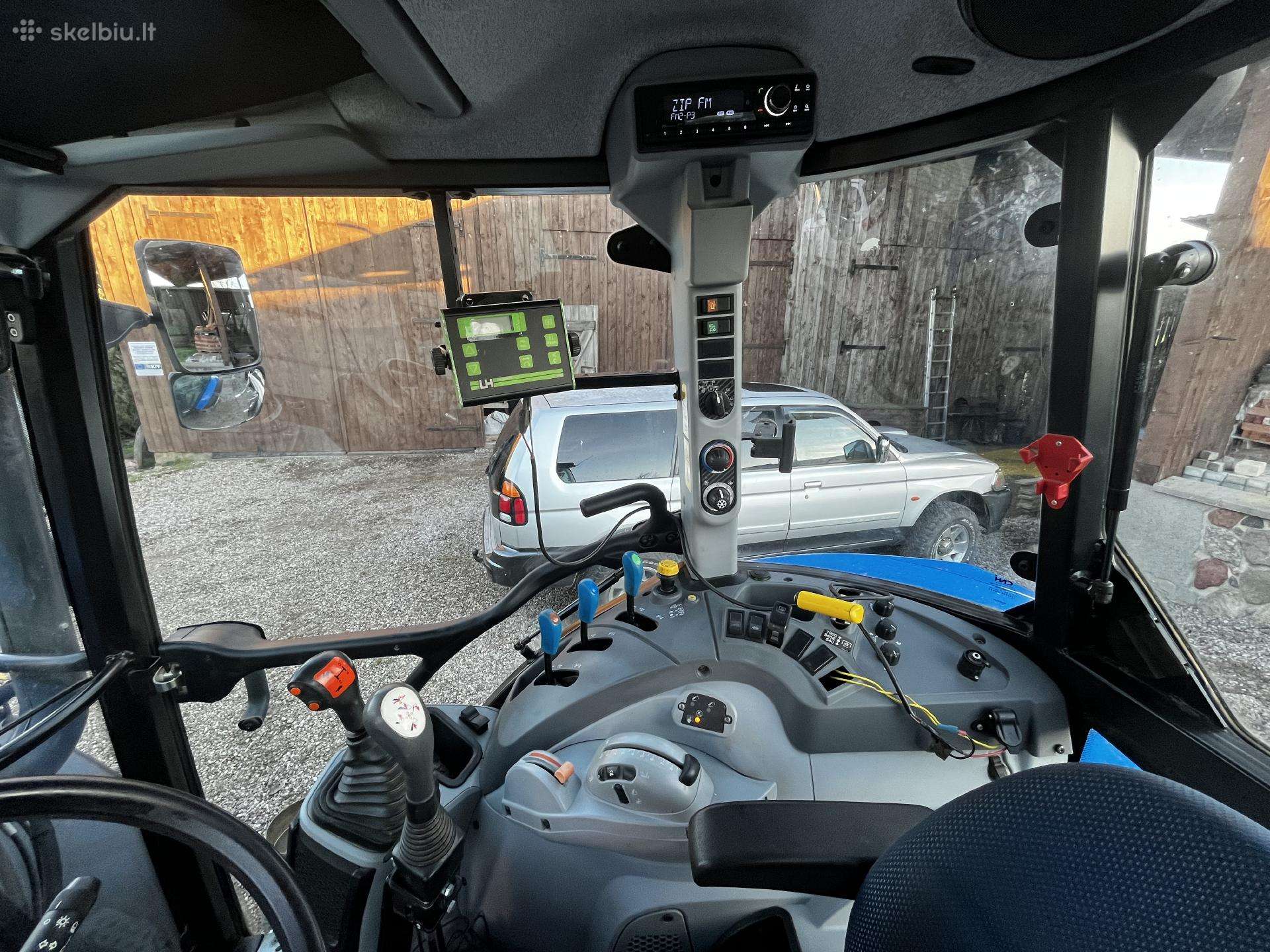 New Holland 115, tractors