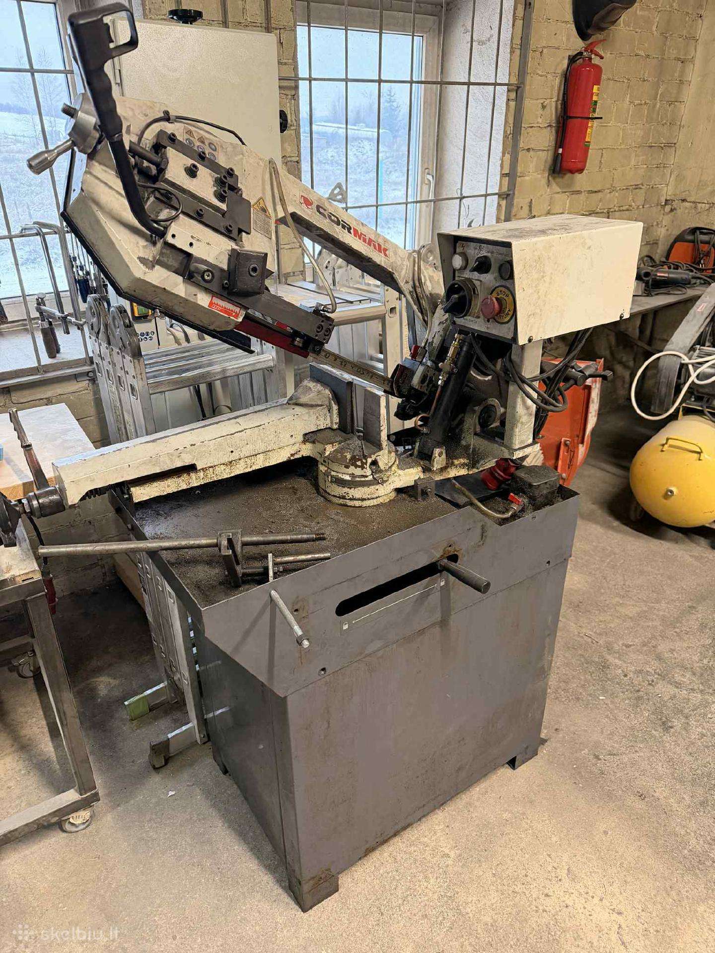 Juostines metalo pjovimo stakles Bs260g