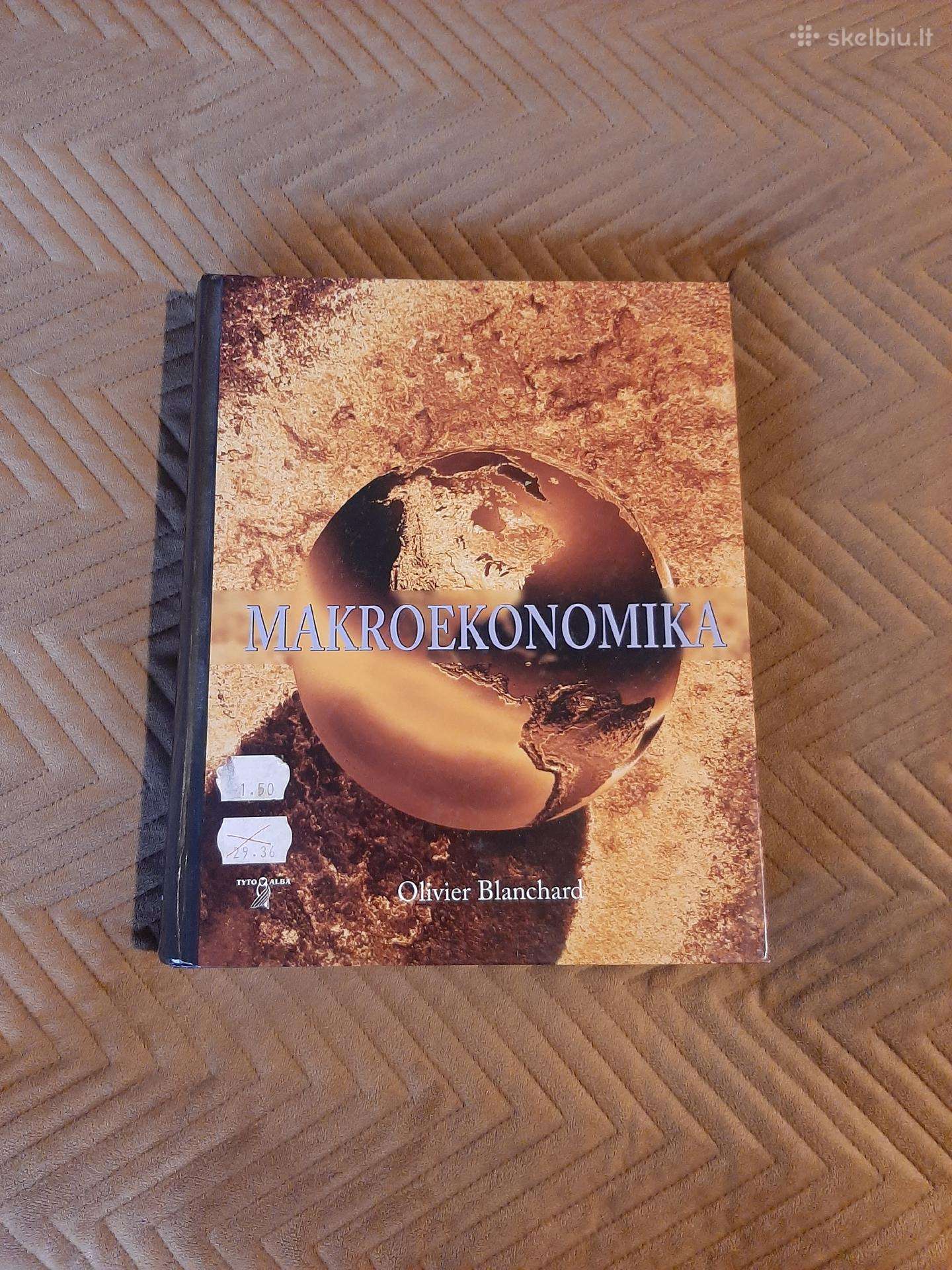 Knyga Makroekonomika