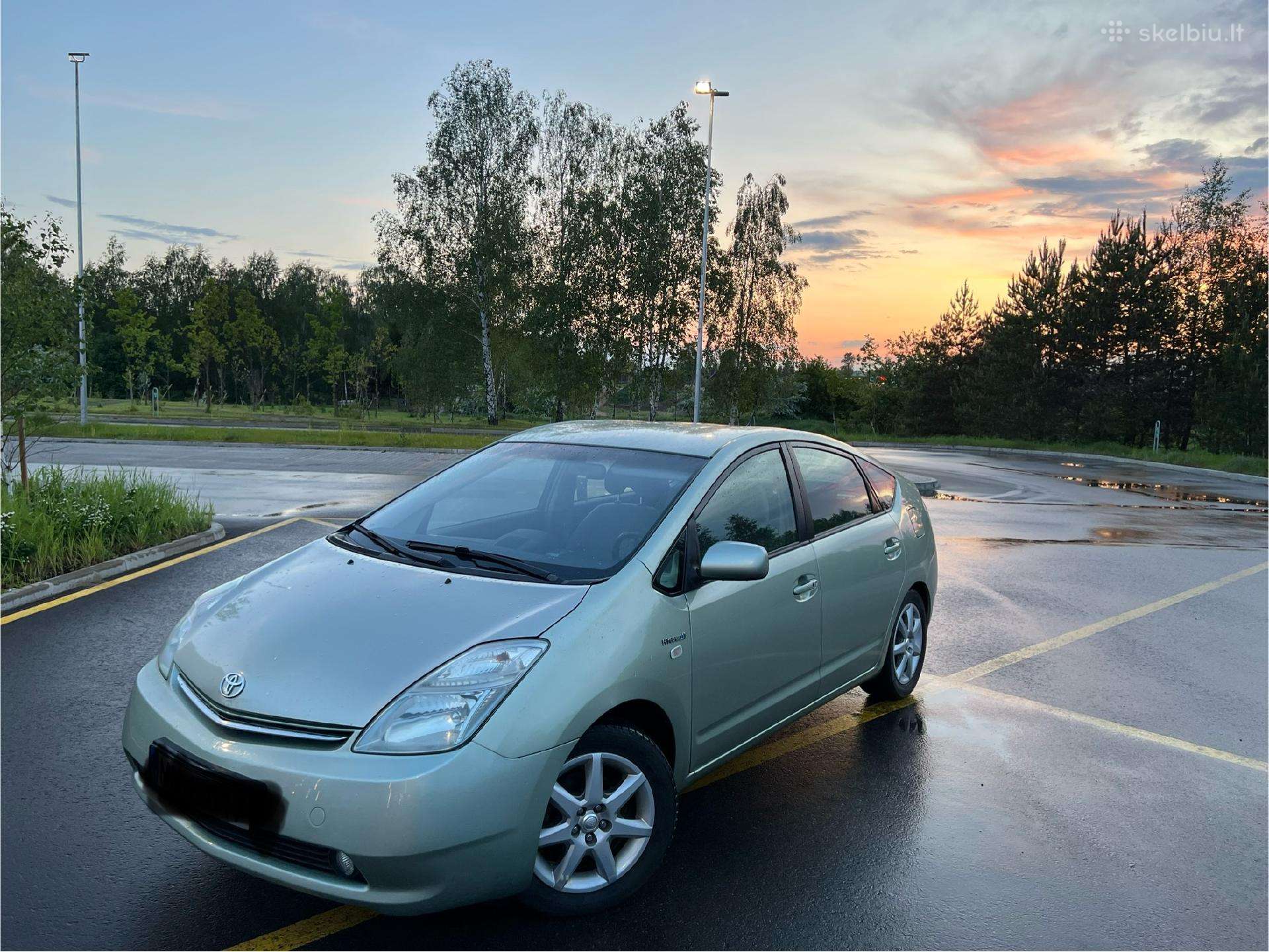 Prius2 115€/sav. nuoma