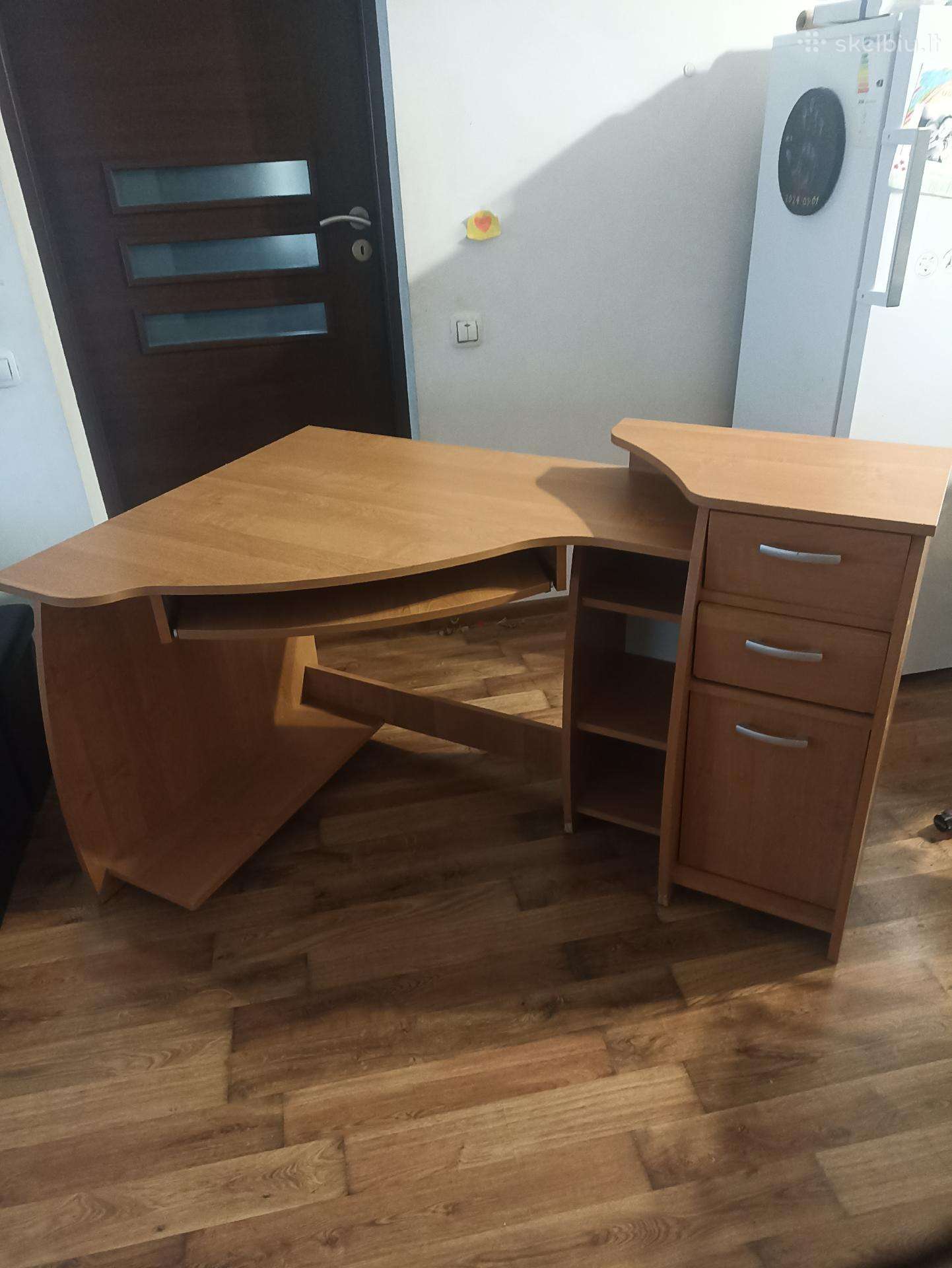 Rašomasis stalas