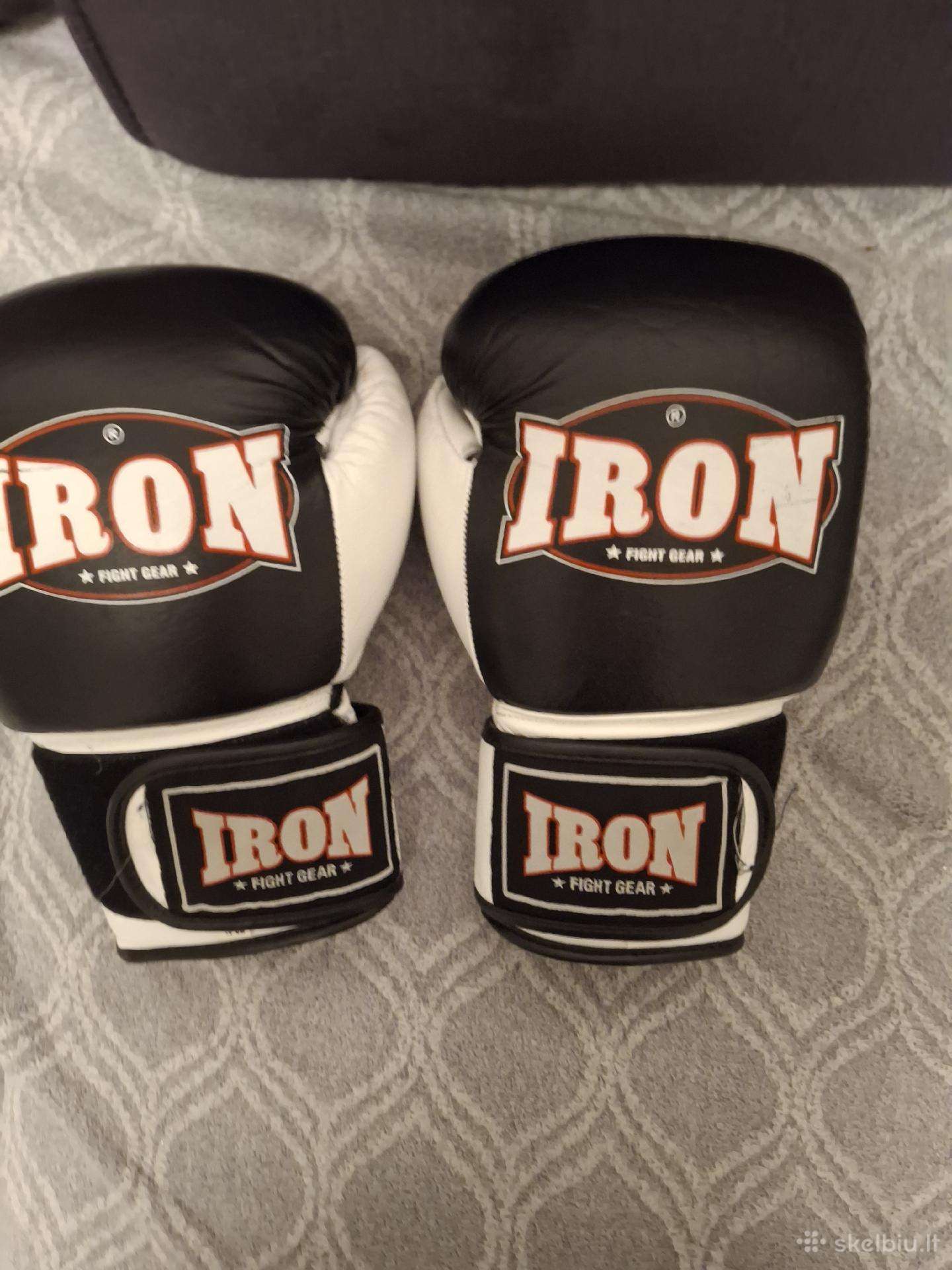 Bokso pirstines iron