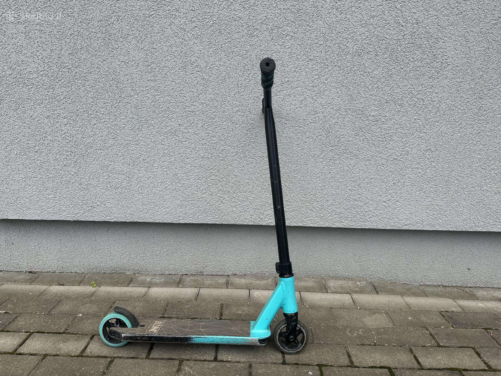 Parduodamas Blunt Complete One S3 paspirtukas